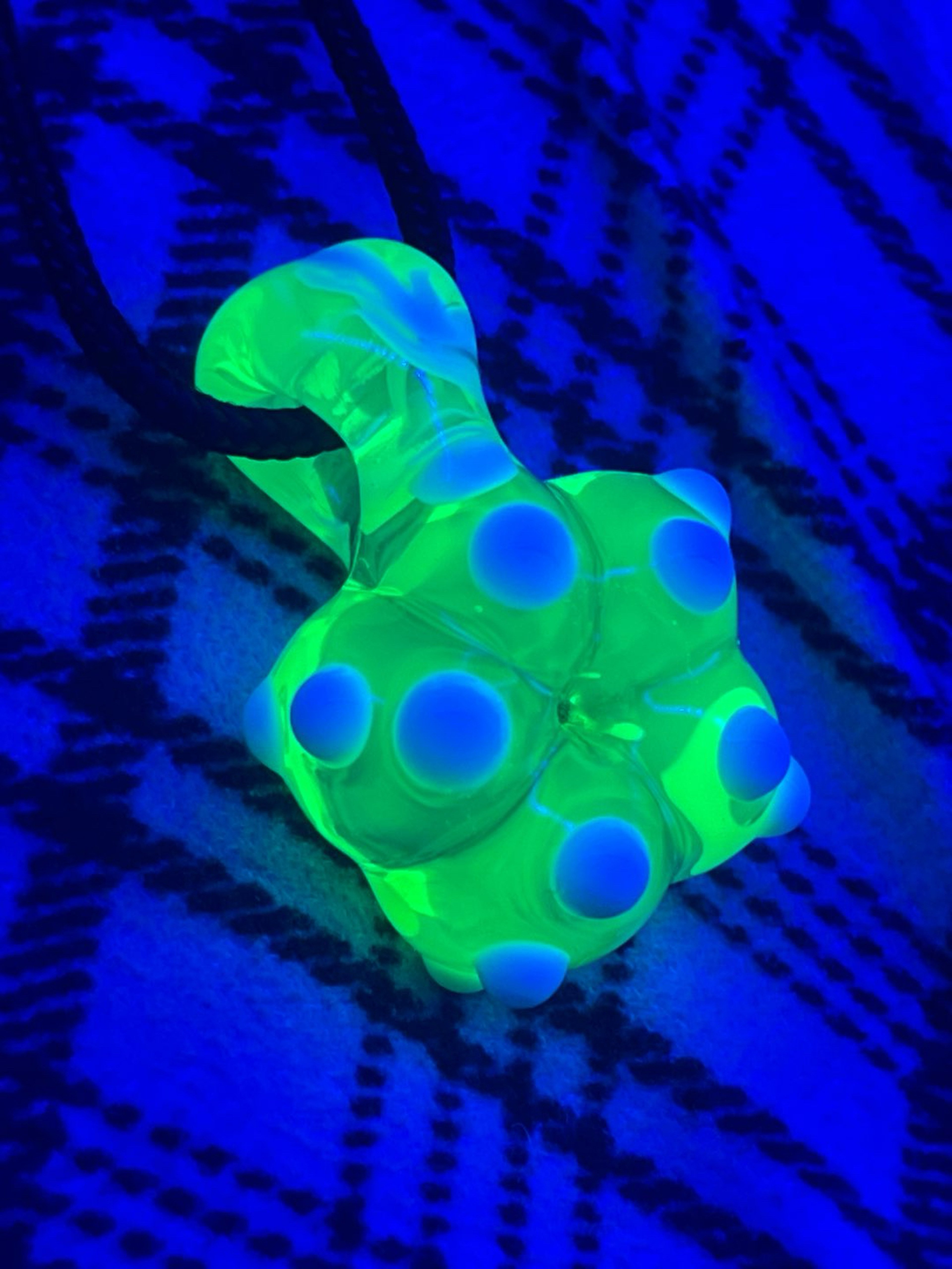 Preview pic of Peyote pendant