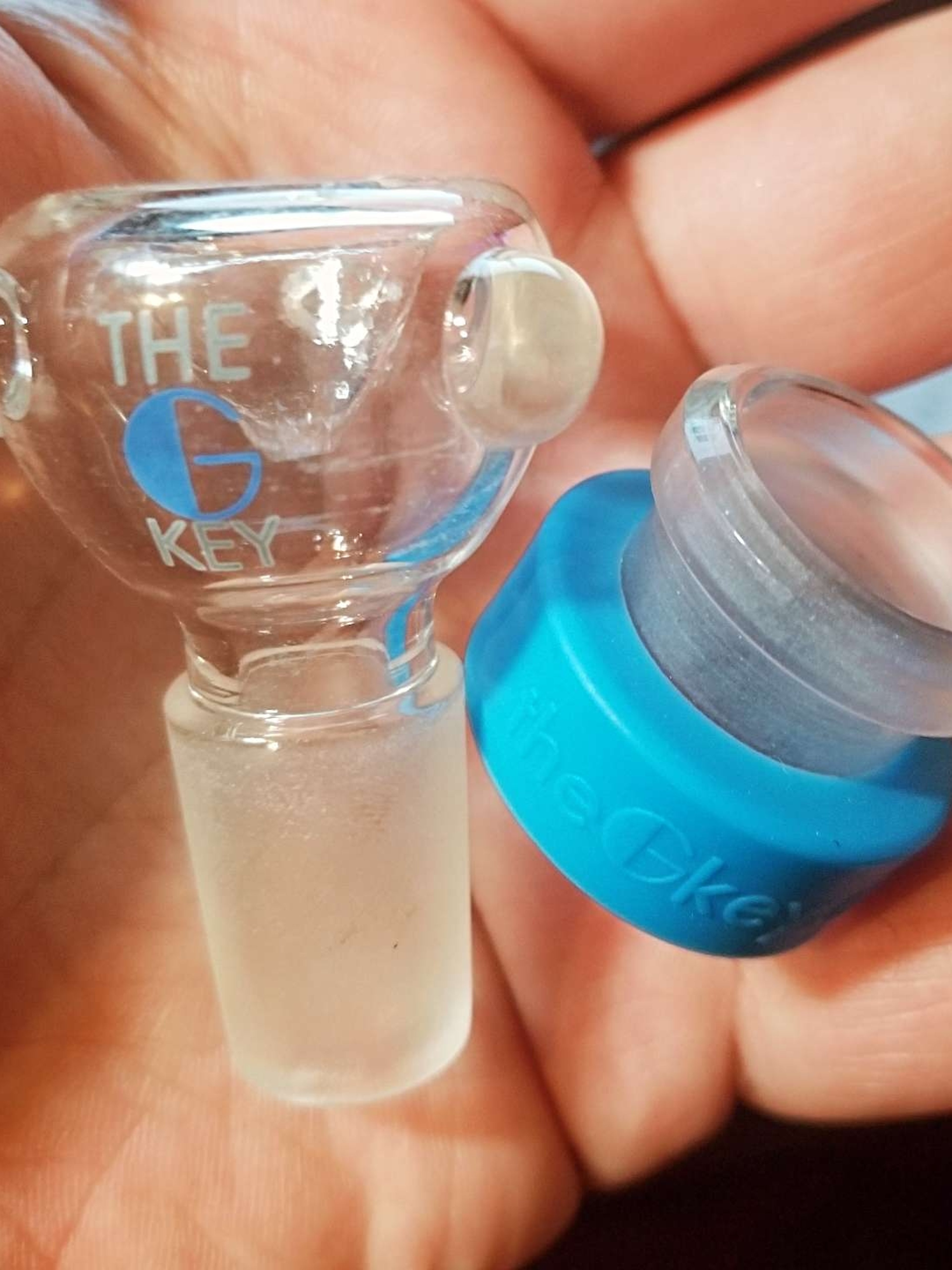 Preview pic of The Gravity Key Cap and 18mm Bowl