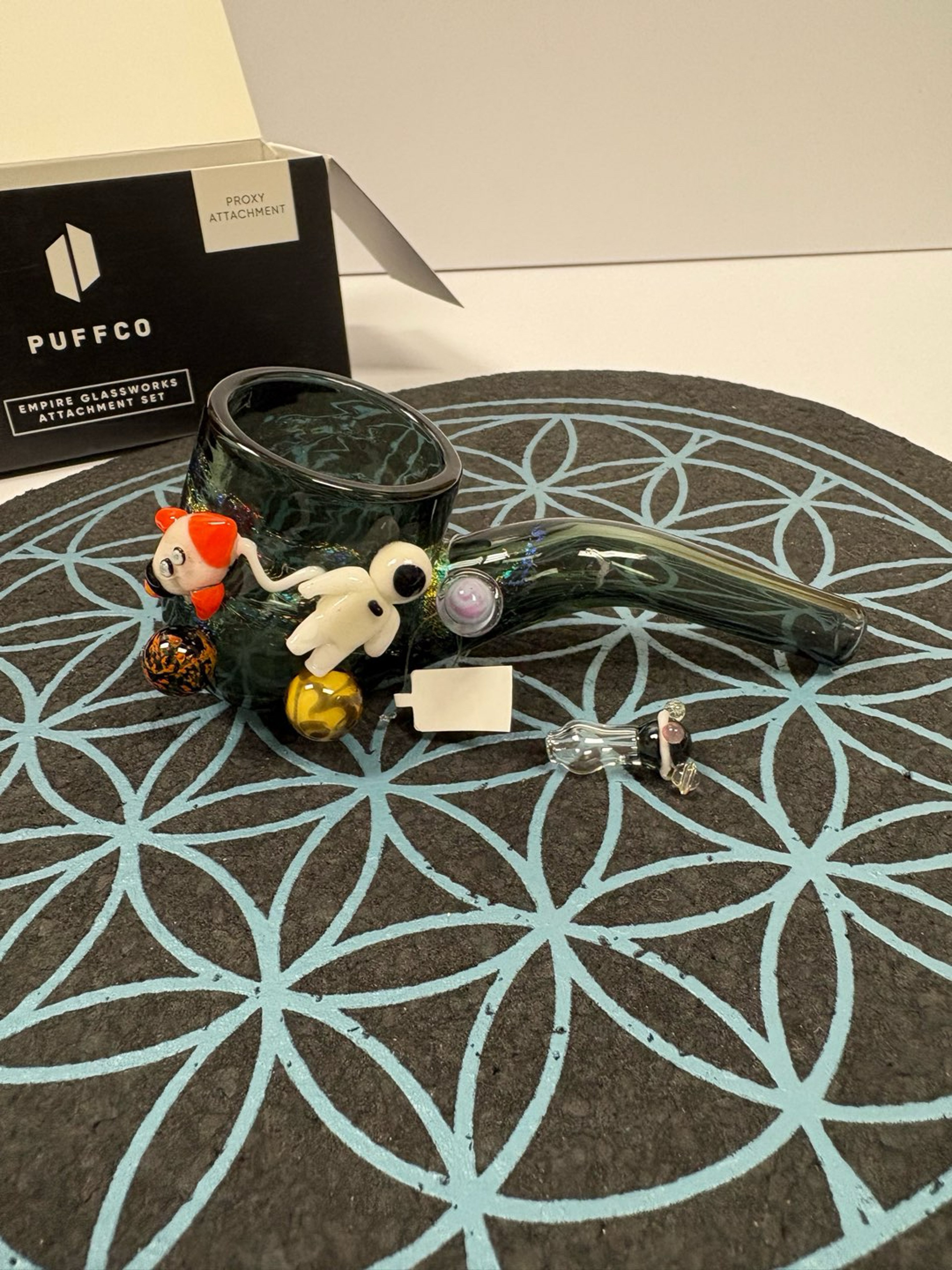 Preview pic of Empire Glassworks Puffco Proxy pipe outer space theme
