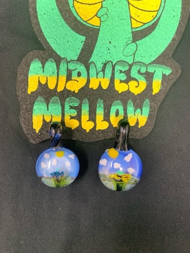 Preview pic of Headless Cordsman Flower 3D pendants w/ opal