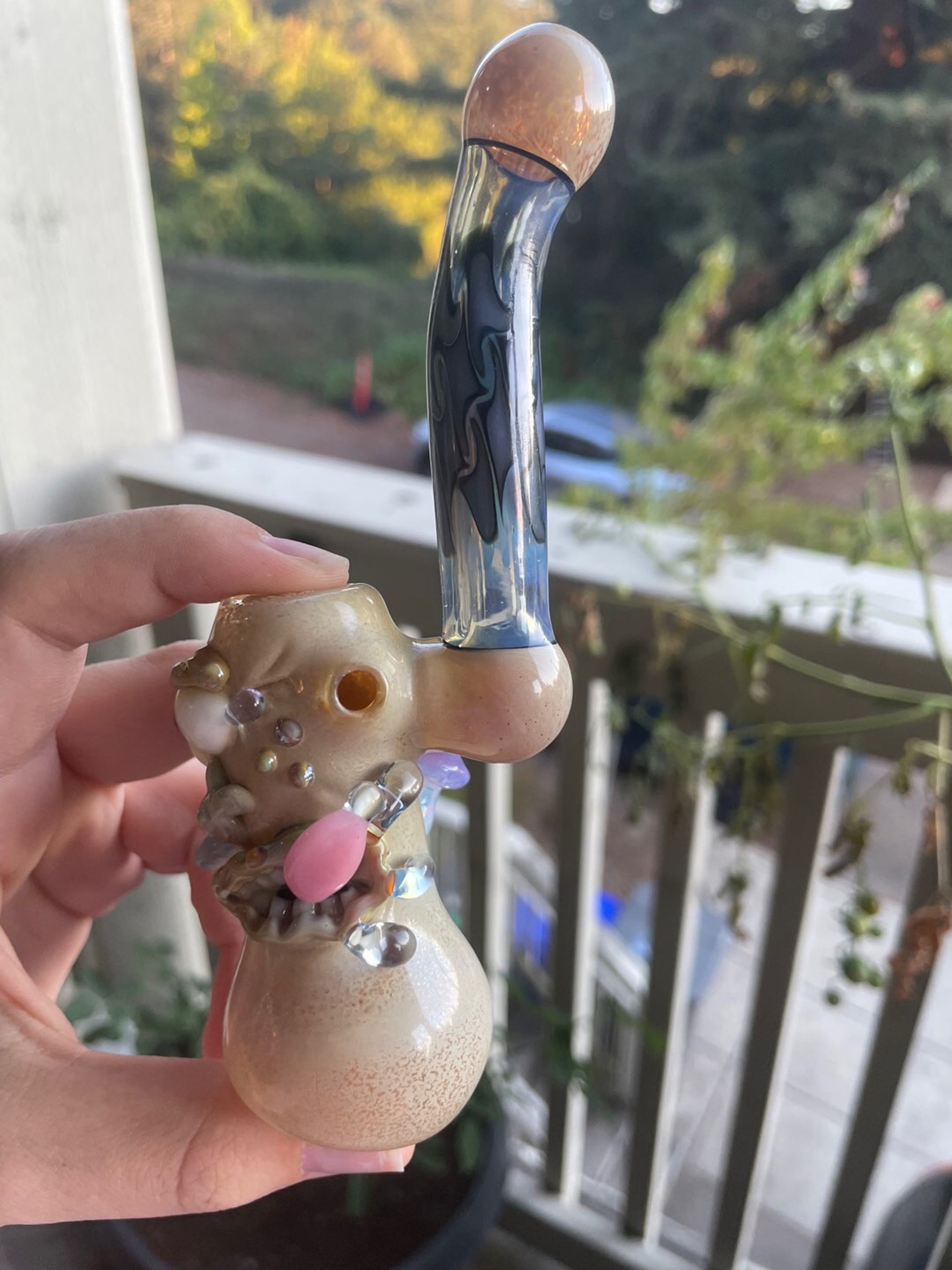 Preview pic of Sculpted bubbler