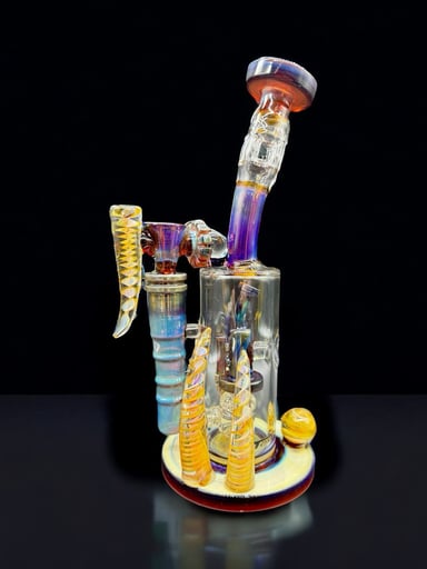 Preview pic of Unique Amber Glass Art Bong 9"