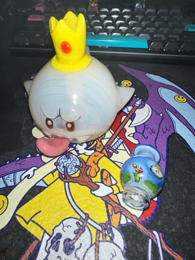Preview pic of Saiyan glass King Boo and Mario spinner never used