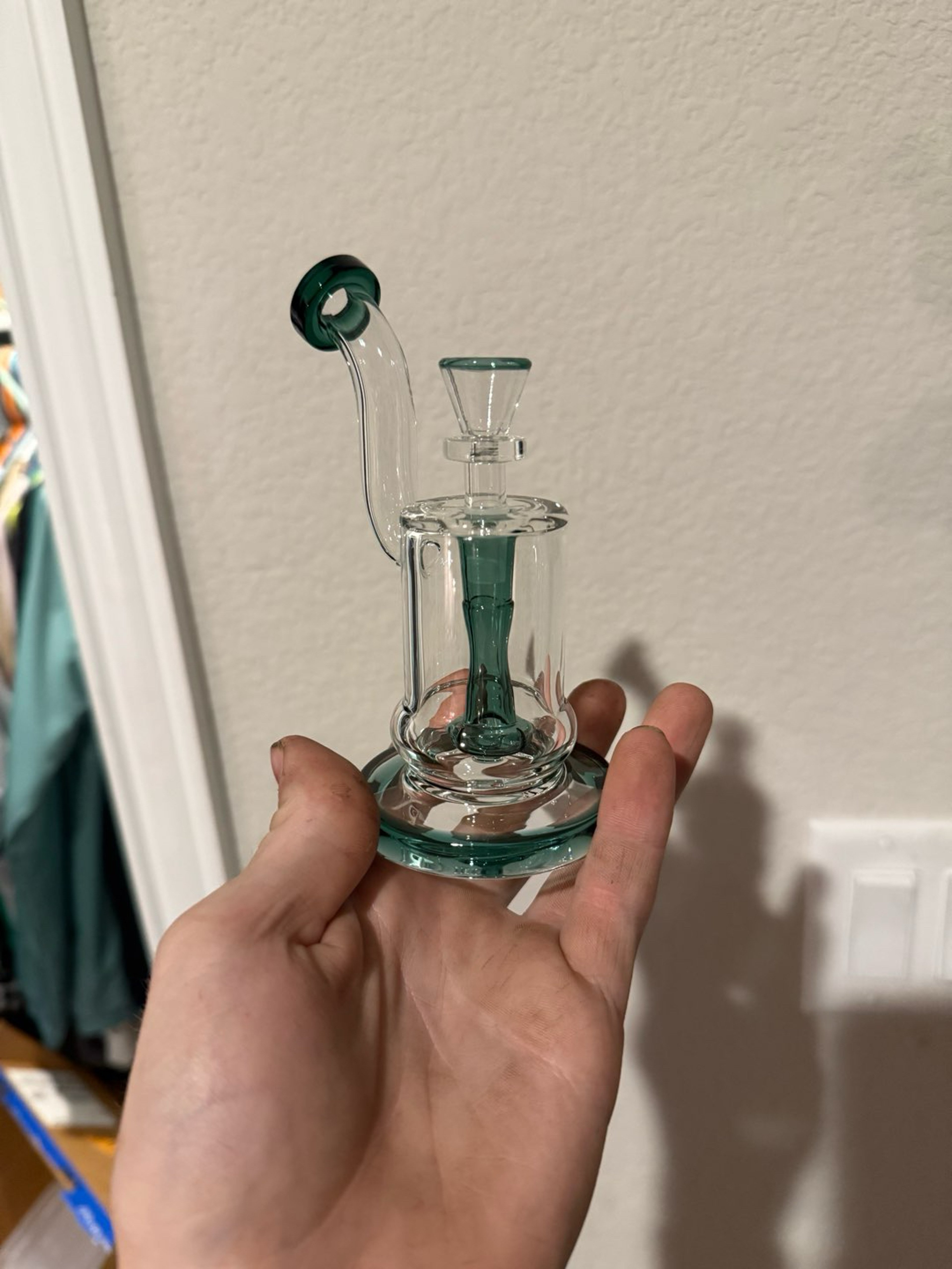 Preview pic of Green Mini Bong