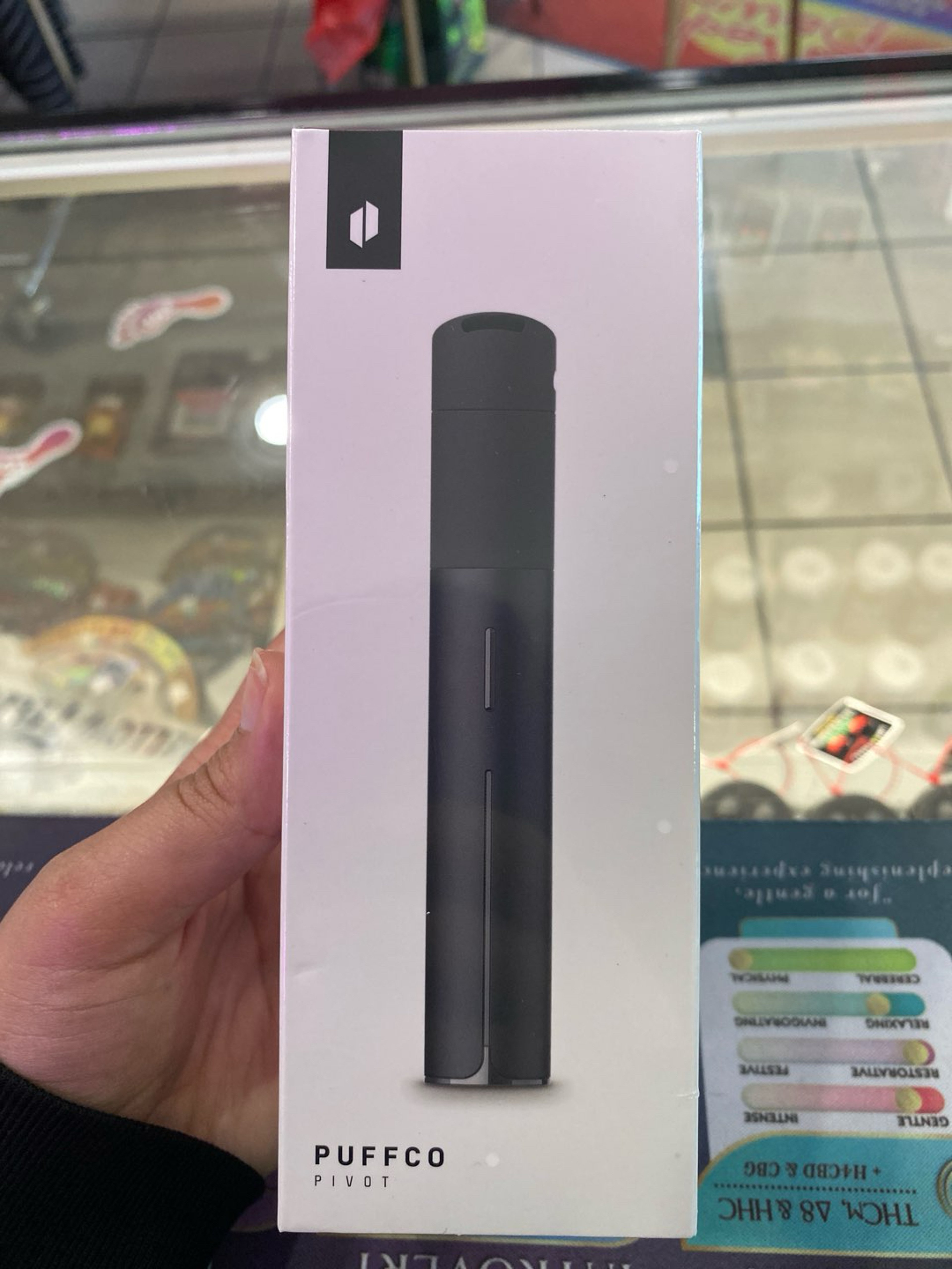 Preview pic of Puffco Pivot Black