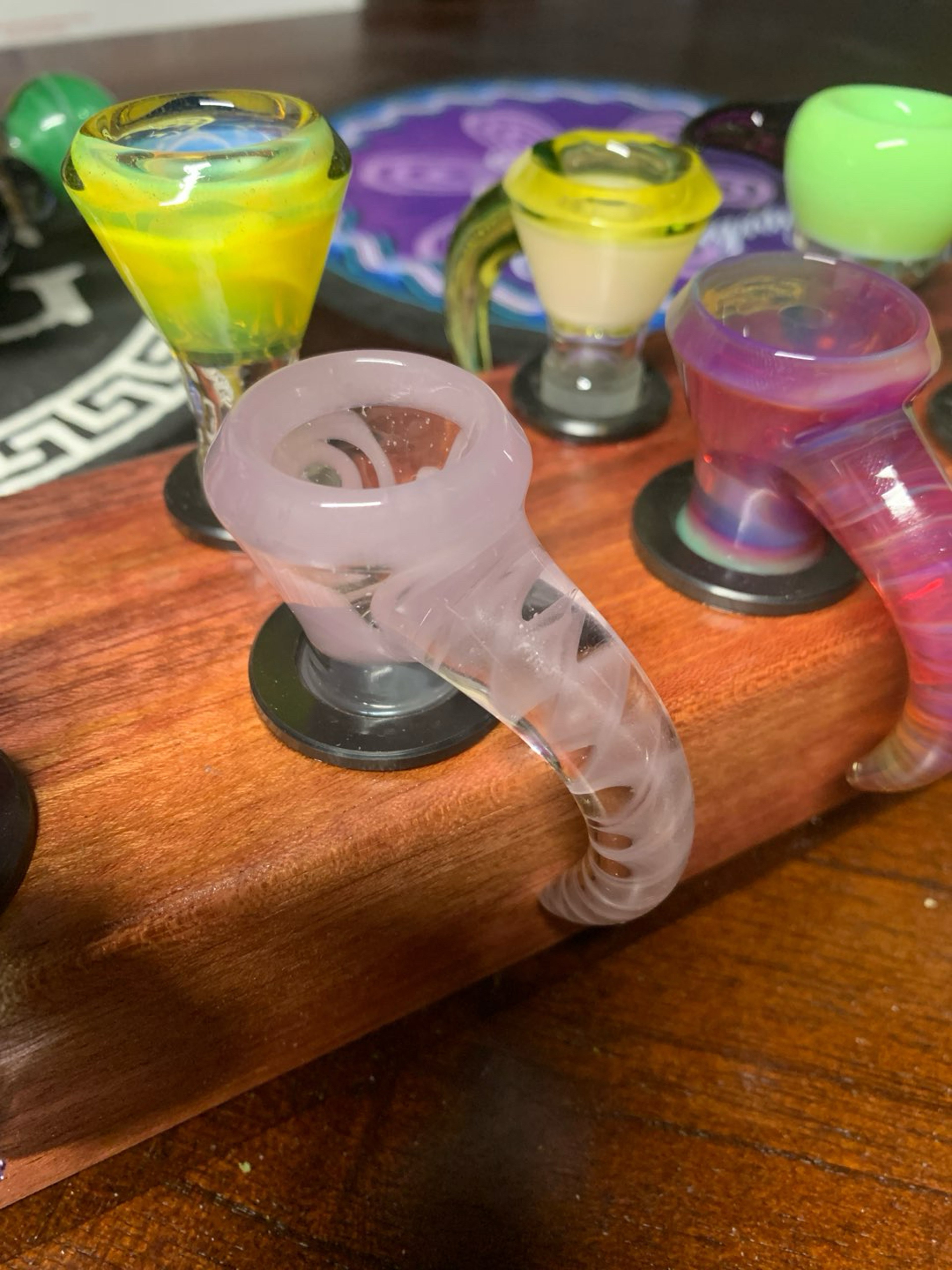 Preview pic of UNIQUE Shamby