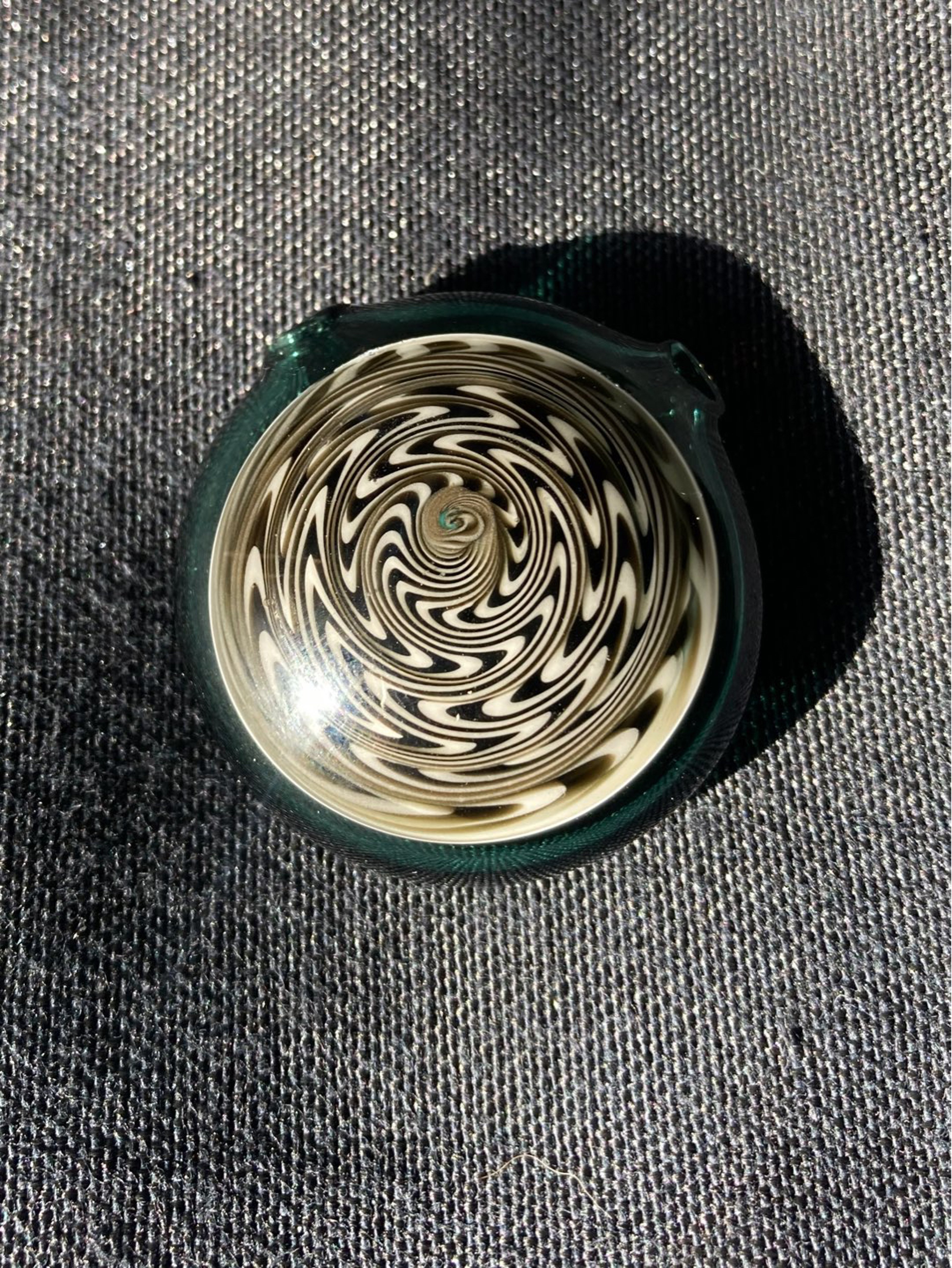 Preview pic of Hollow pendy