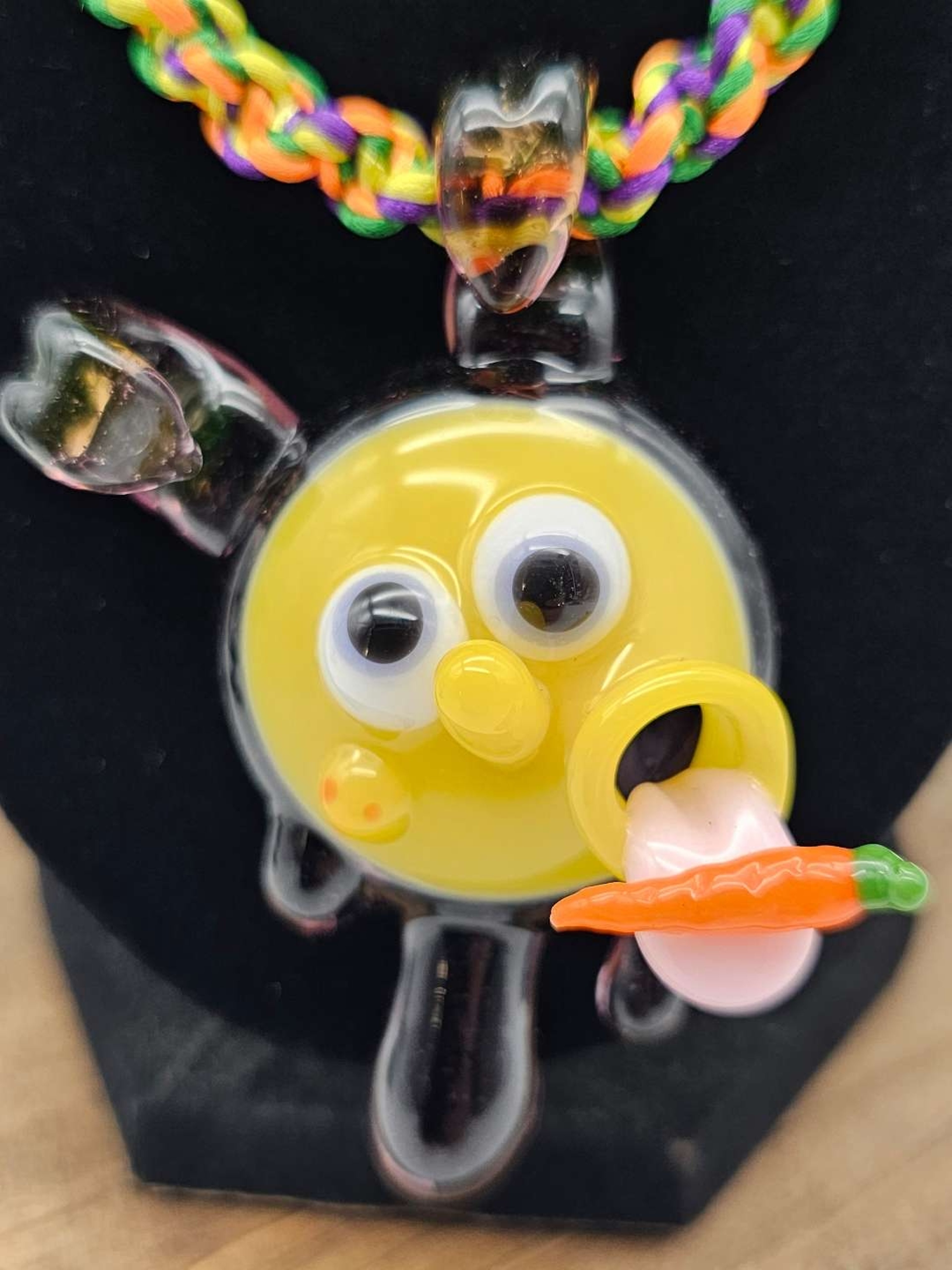 Preview pic of Disqosucks spunbob UV pendy