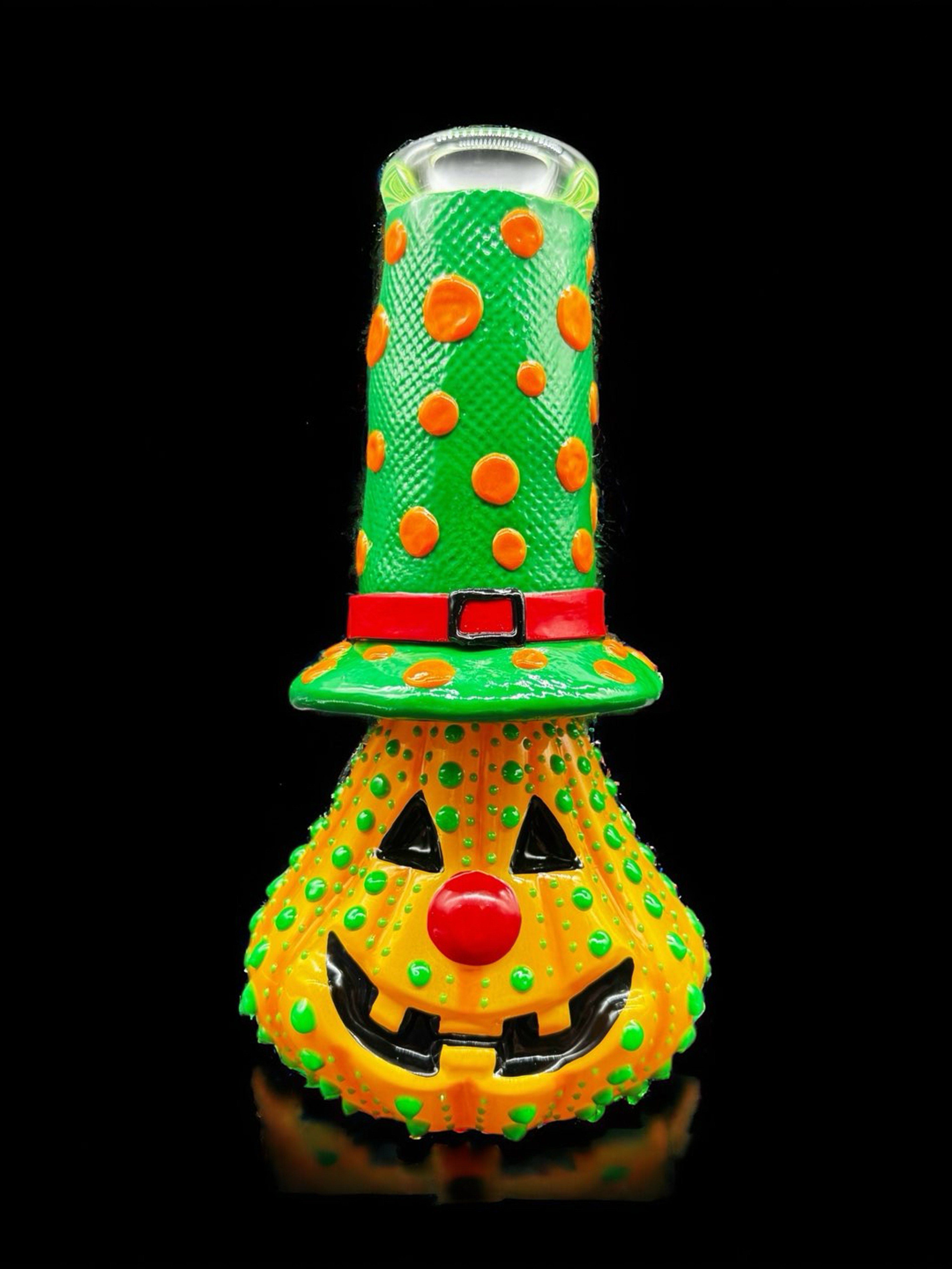 Preview pic of Pumpkin Halloween Special Bong Glow in the Dark