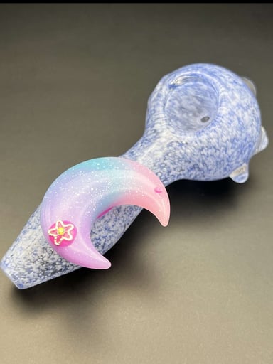Preview pic of Moon Pipe