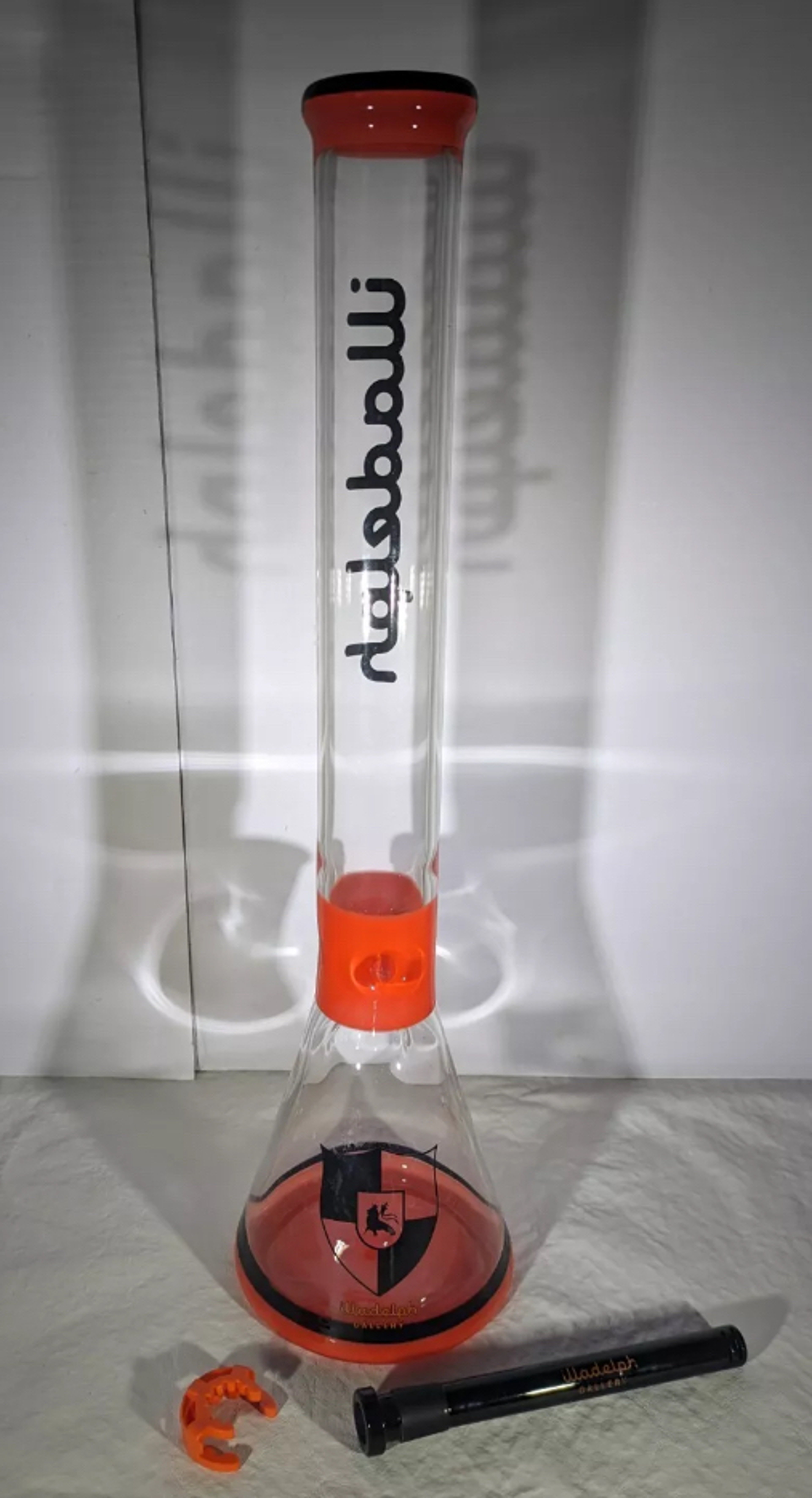 Preview pic of Illadelph Gallery orange glass beaker with downstem