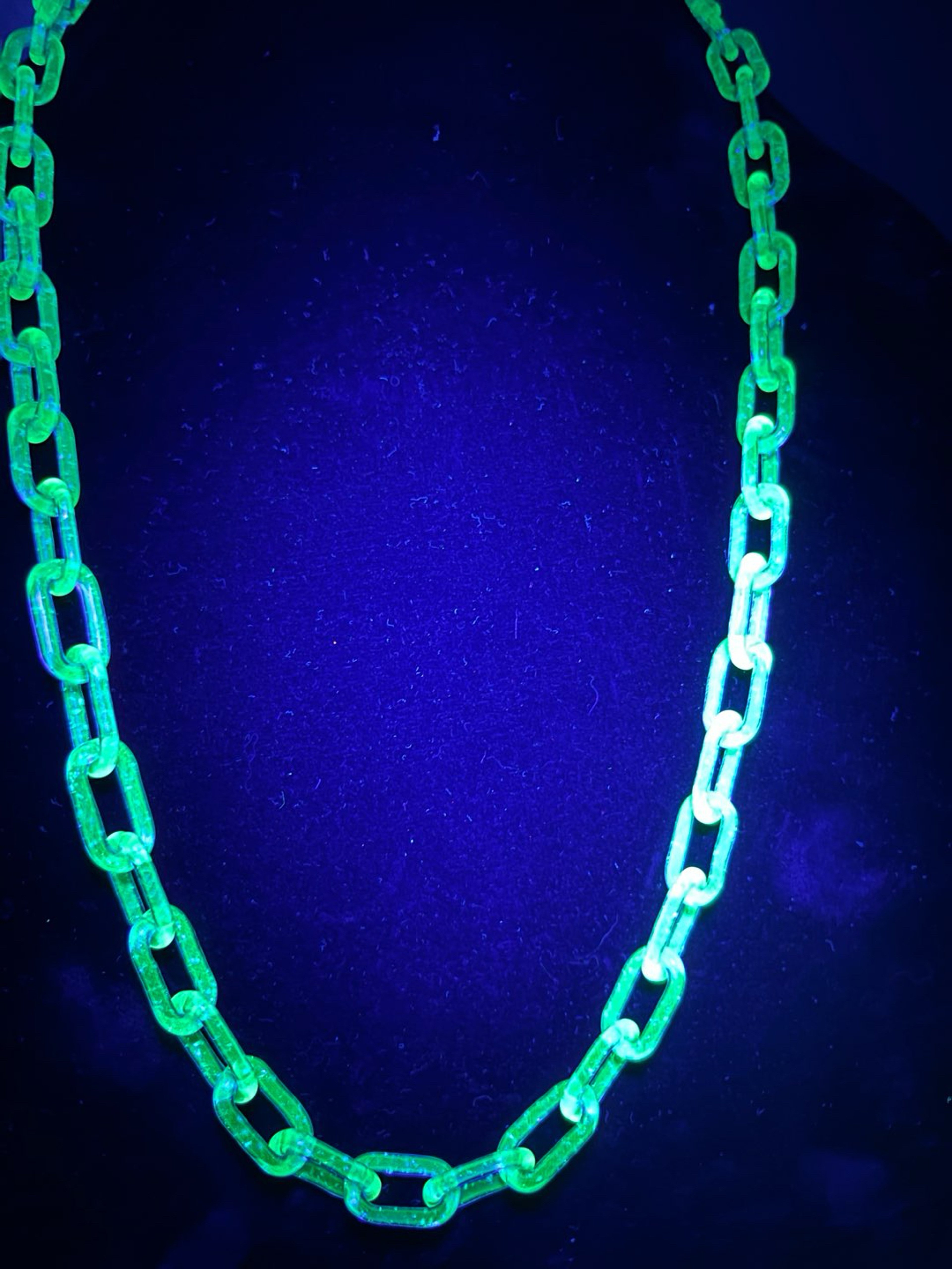 Preview pic of Crushed opal over ion 30 inch chain