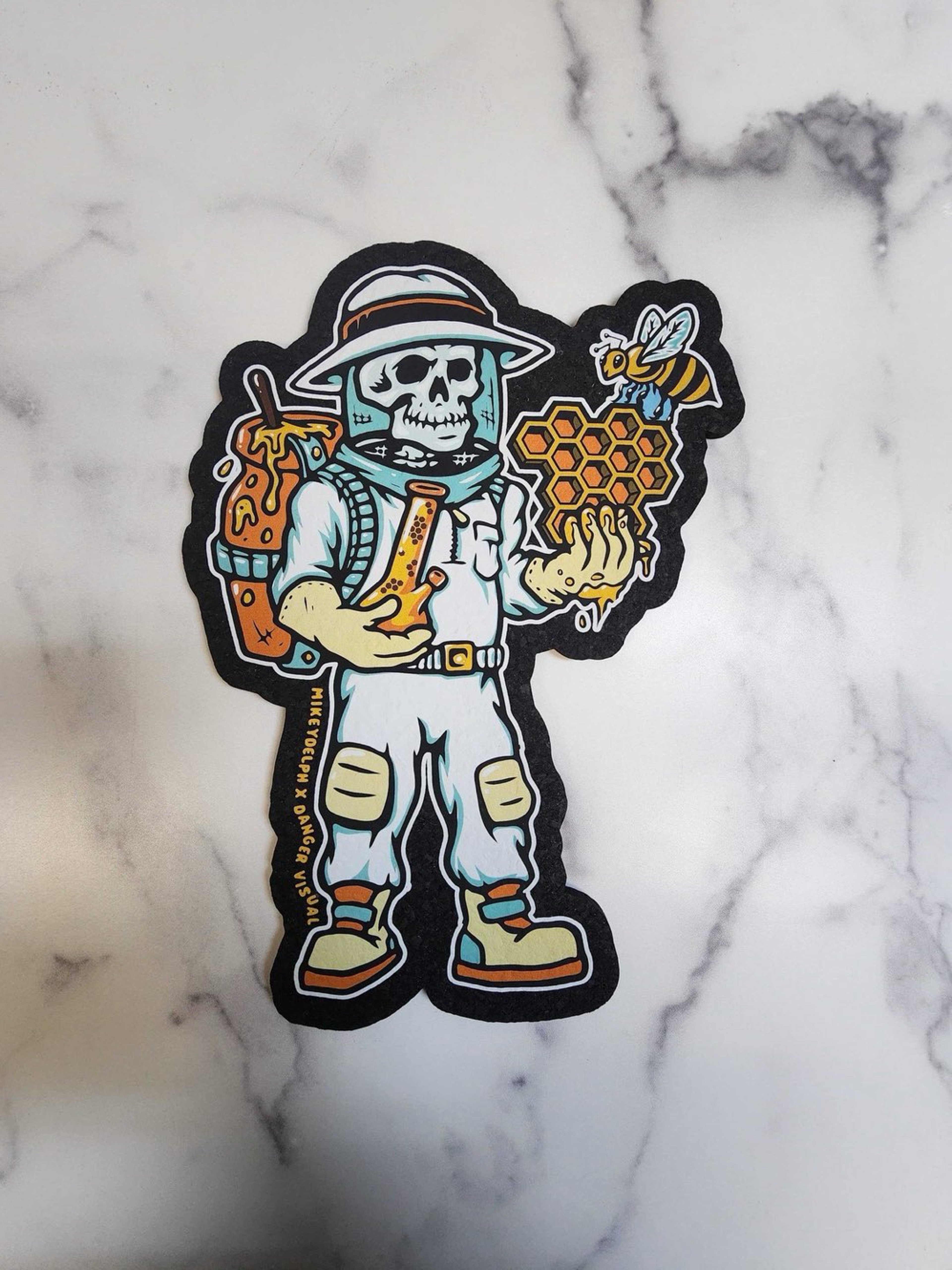 Preview pic of Mikeydelph "bees in the trap" 5th moodmat drop