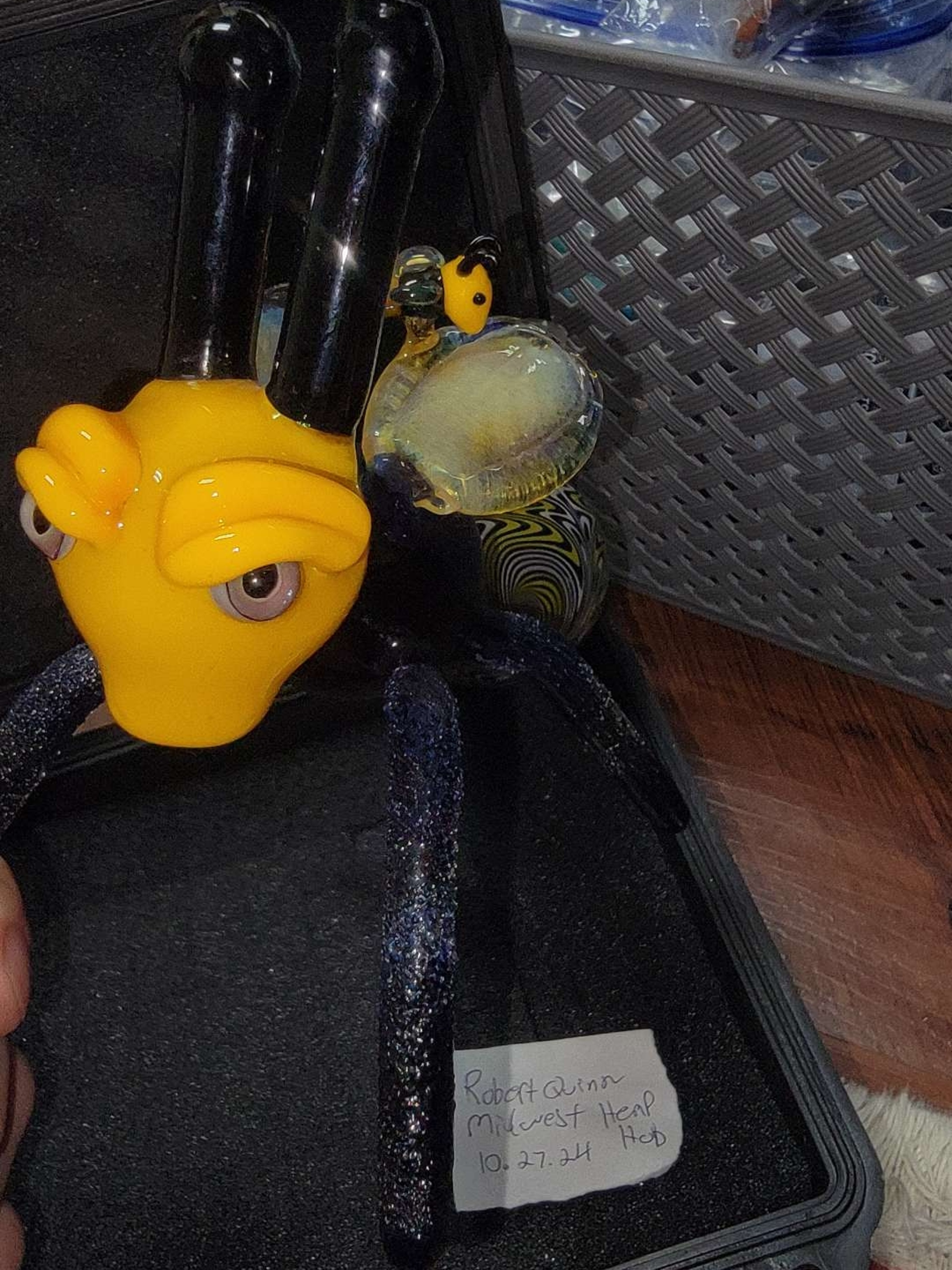 Preview pic of BullyPitGlass bee fully worked