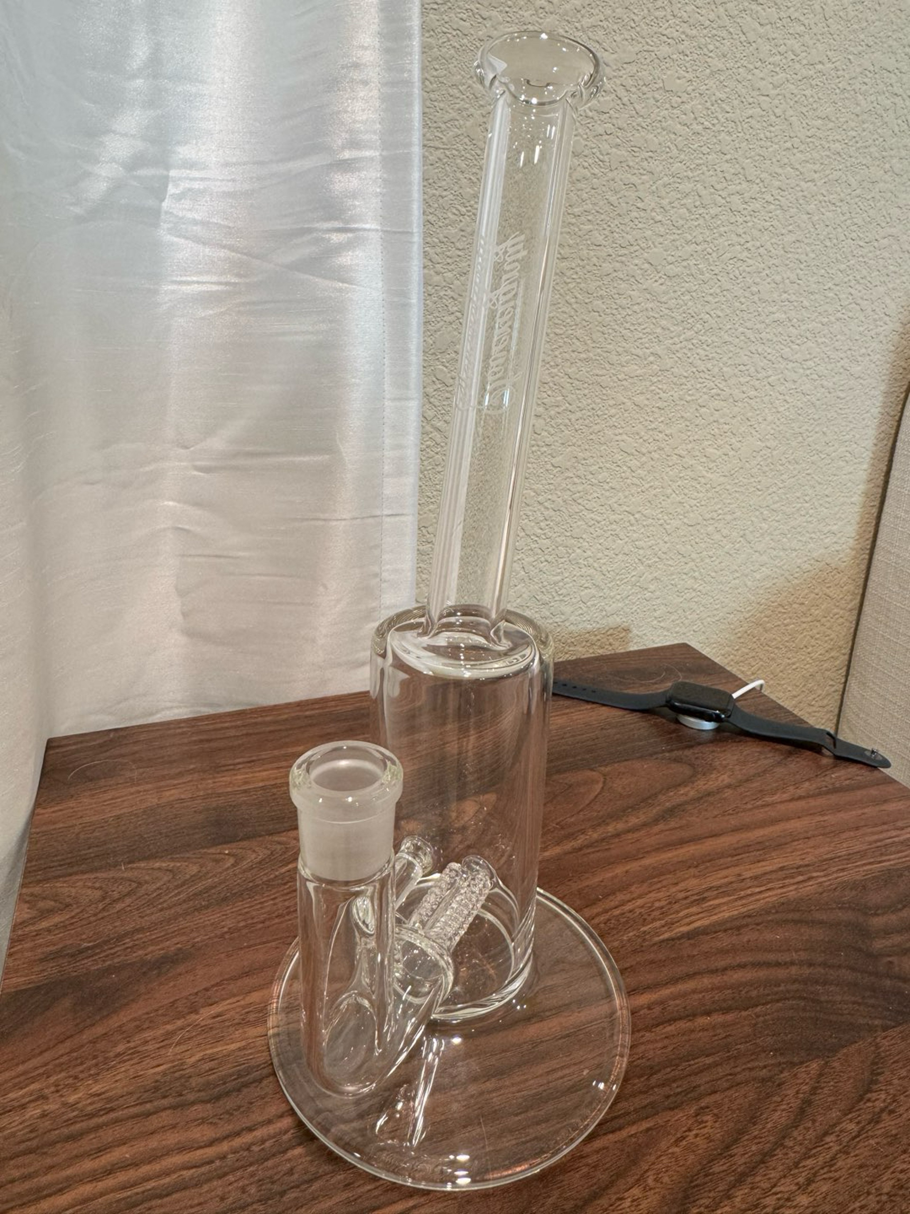 Sovereignty Queenstem Full Threeline image 0