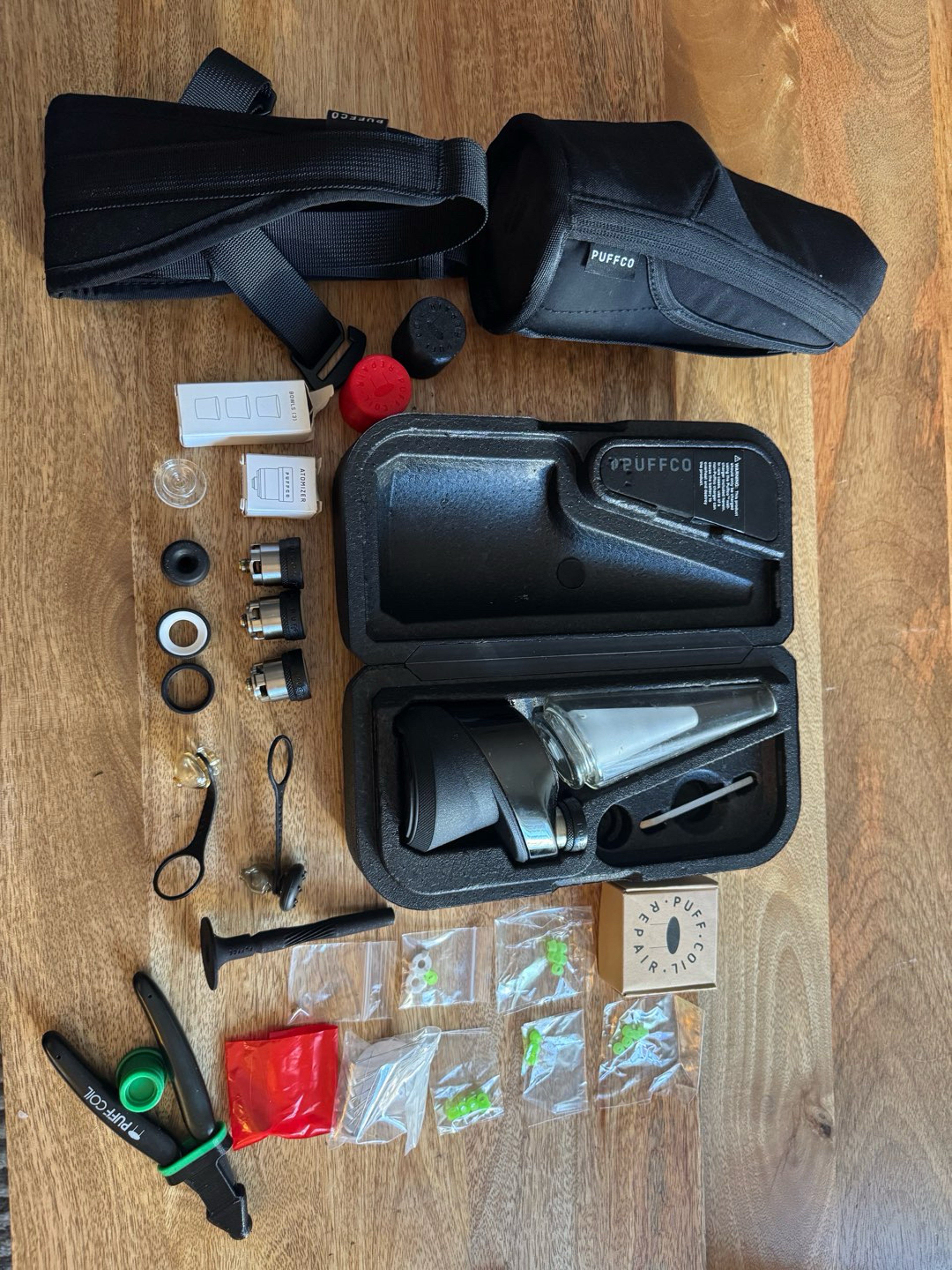 Puffco Peak OG w/SIC bowl & Petra glass..loads of extras!! image 0