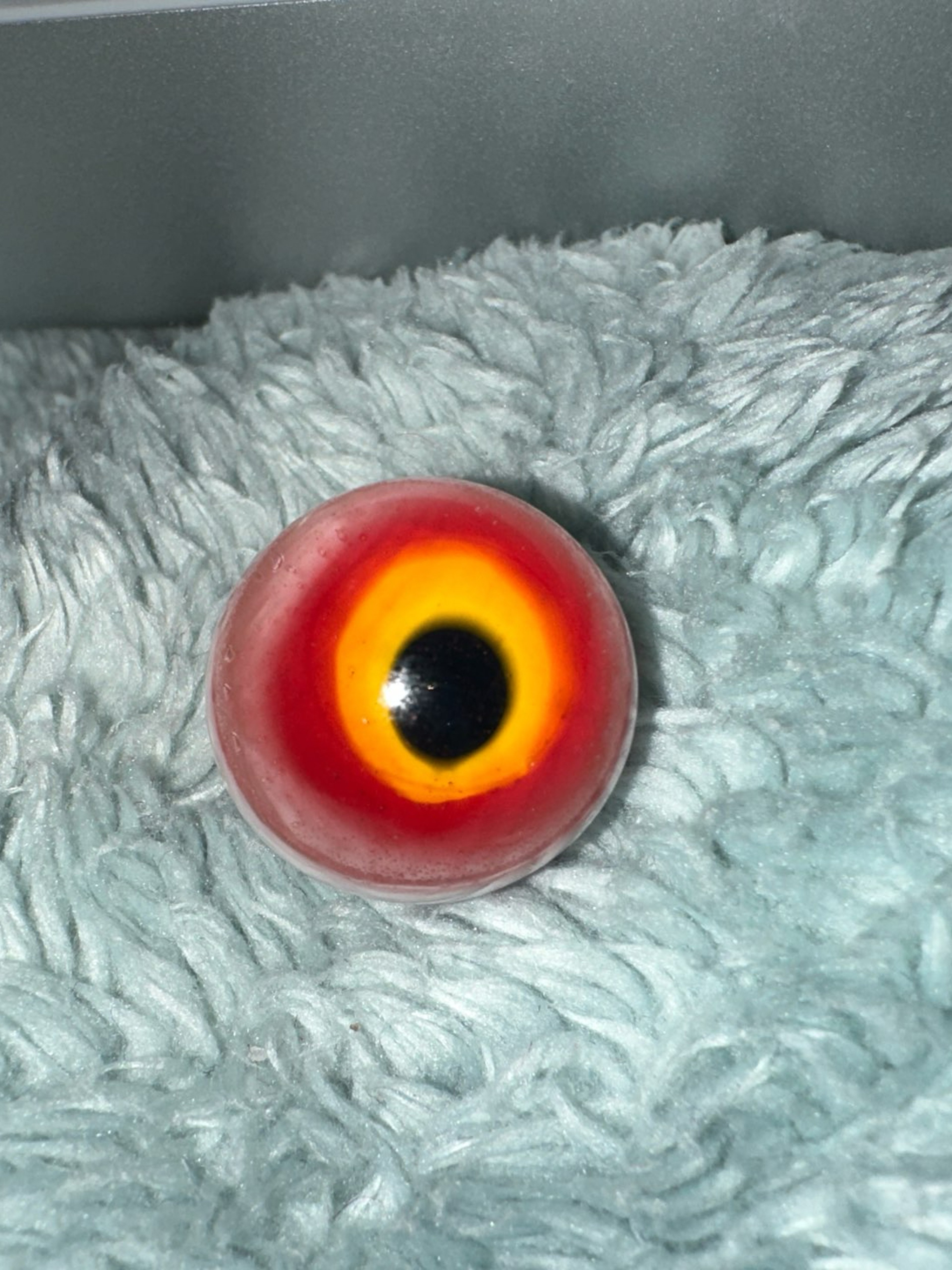 Milli eye marble image 0