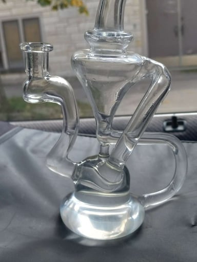 Preview pic of Snoopy Glassworks