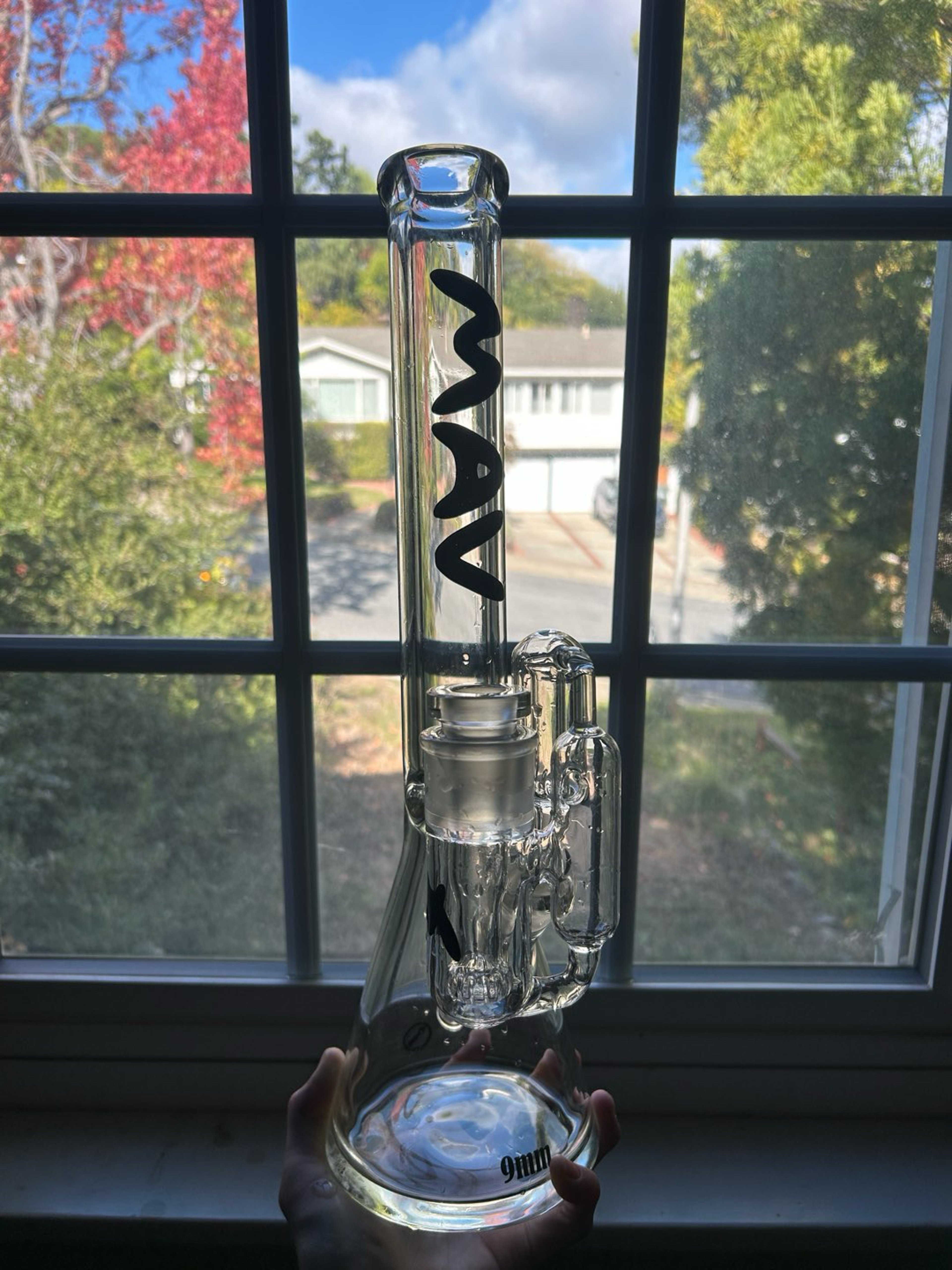 Preview pic of !OFFERS! MAV Beaker w/ Ash Catcher