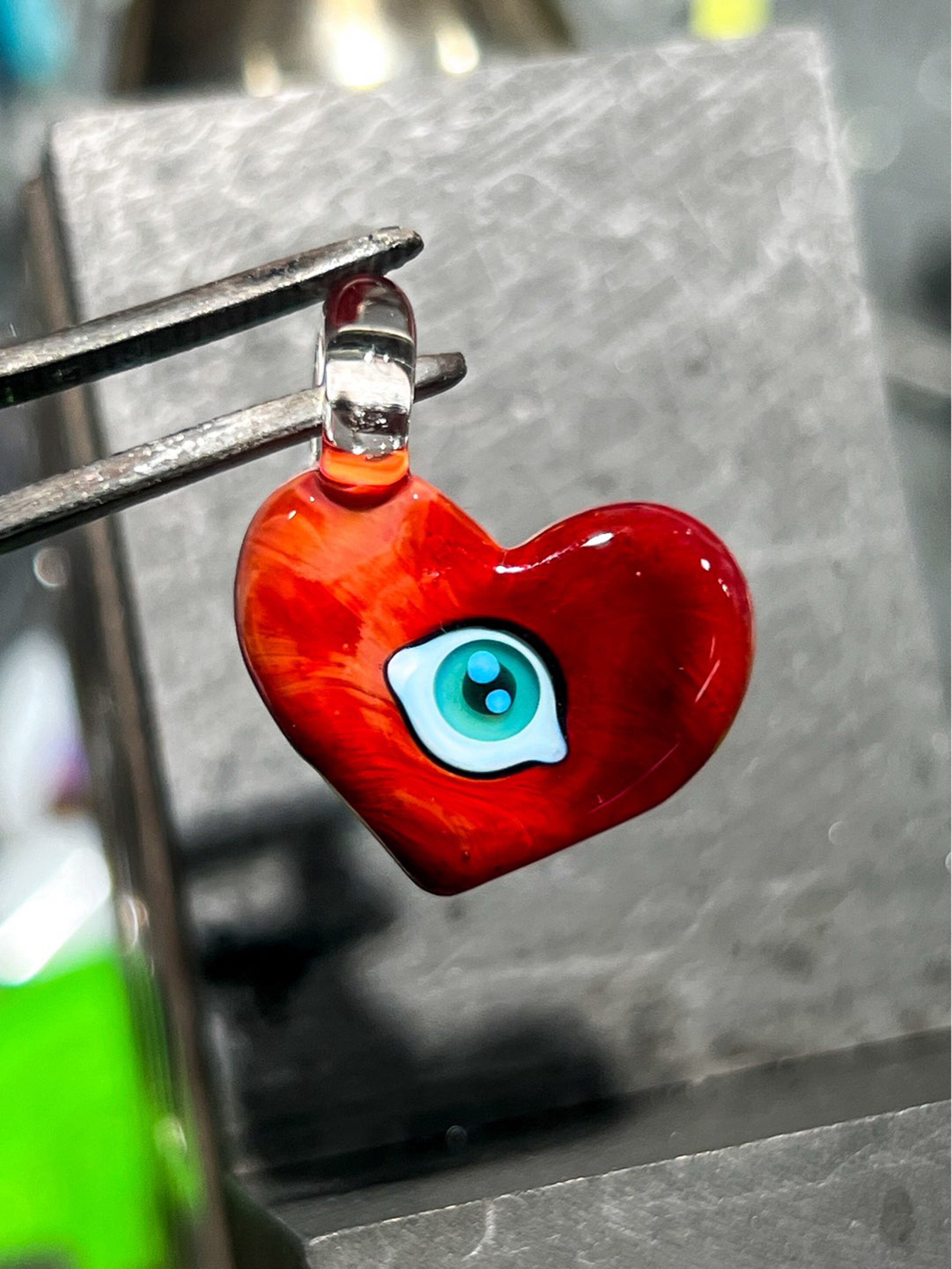 Heart eye pendant image 0