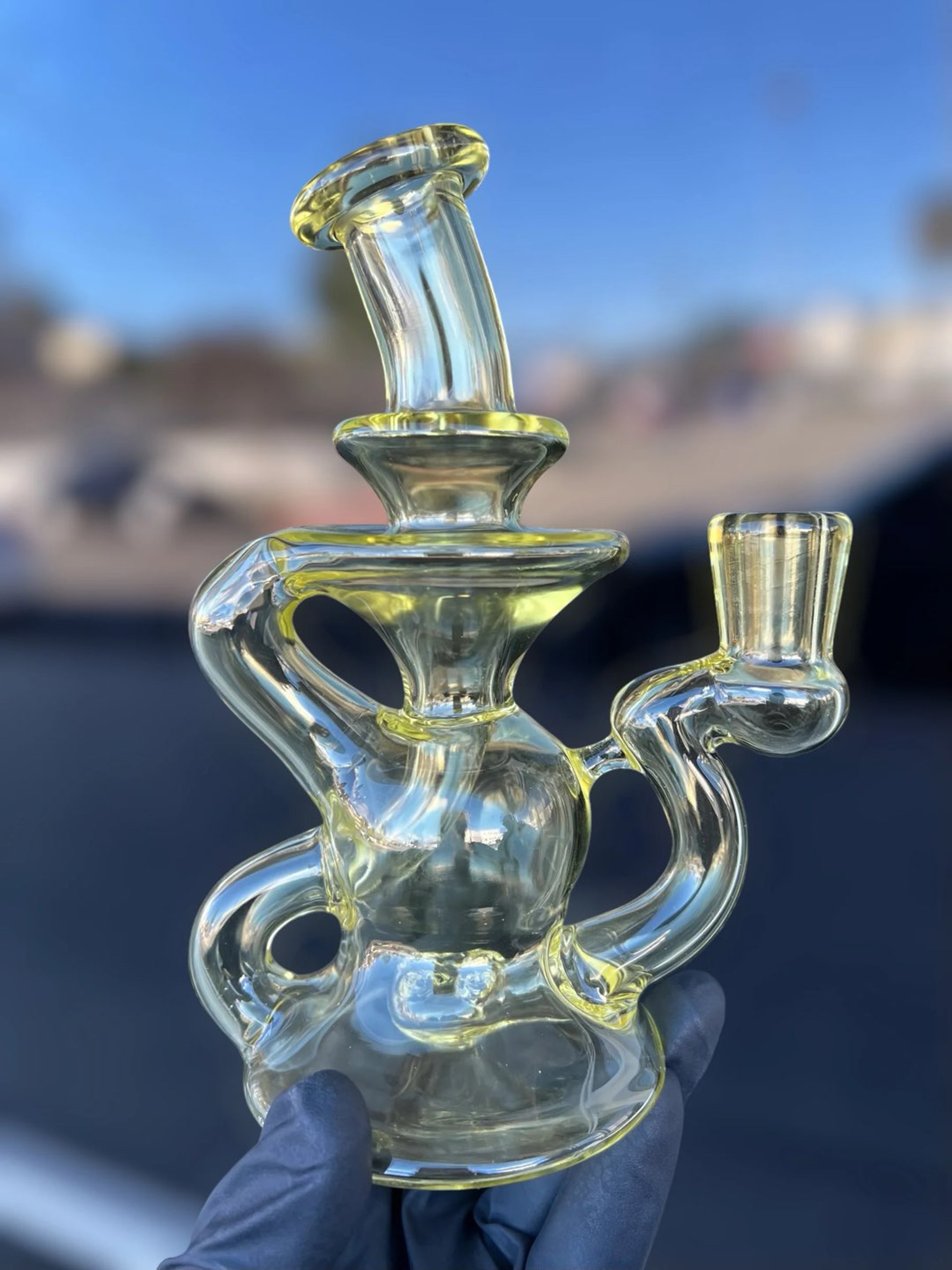 Preview pic of Serum Klein Recycler by Desi B Glass