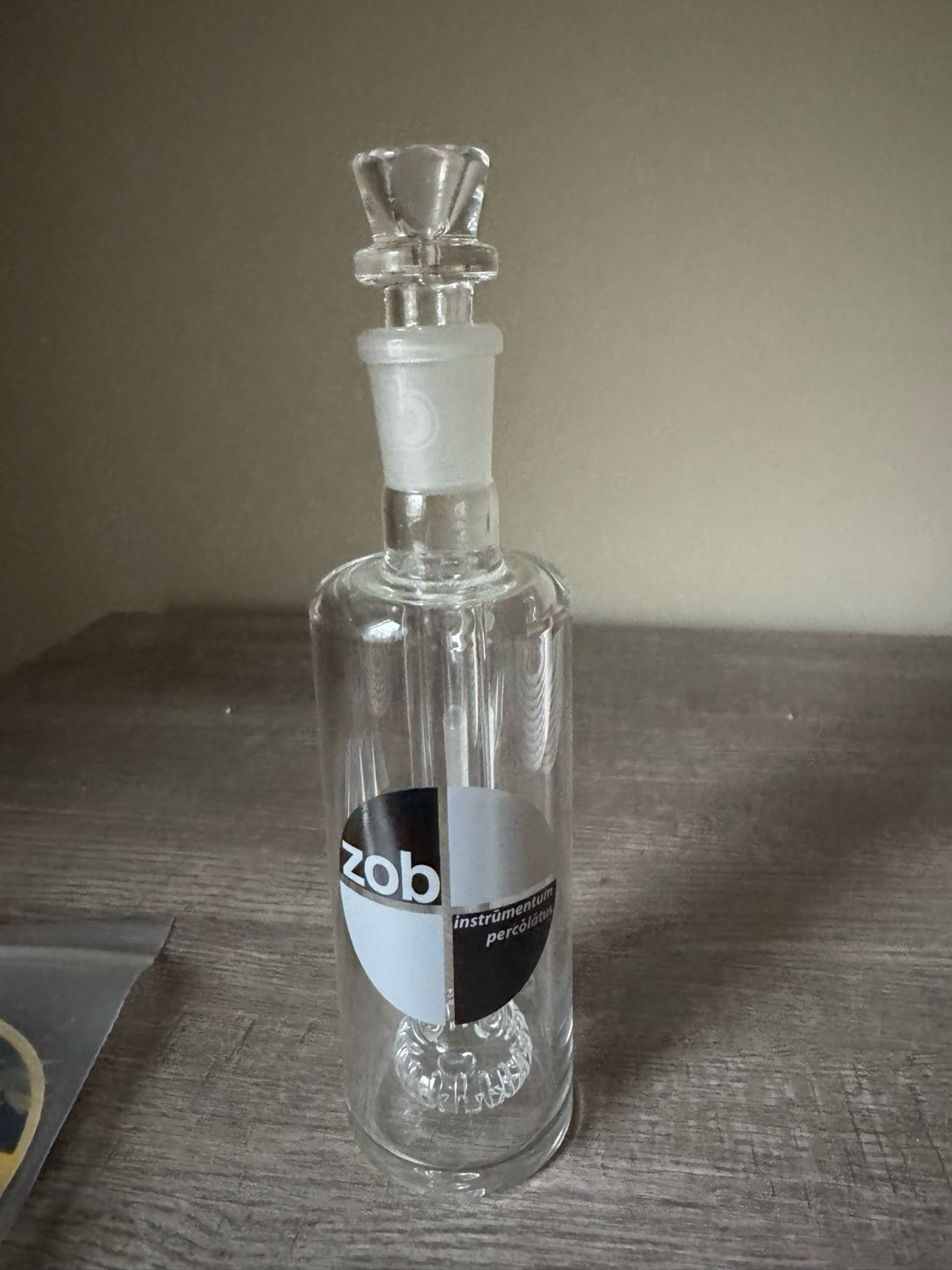 Preview pic of ZoB Showerhead Ashcatcher with Zob Slide