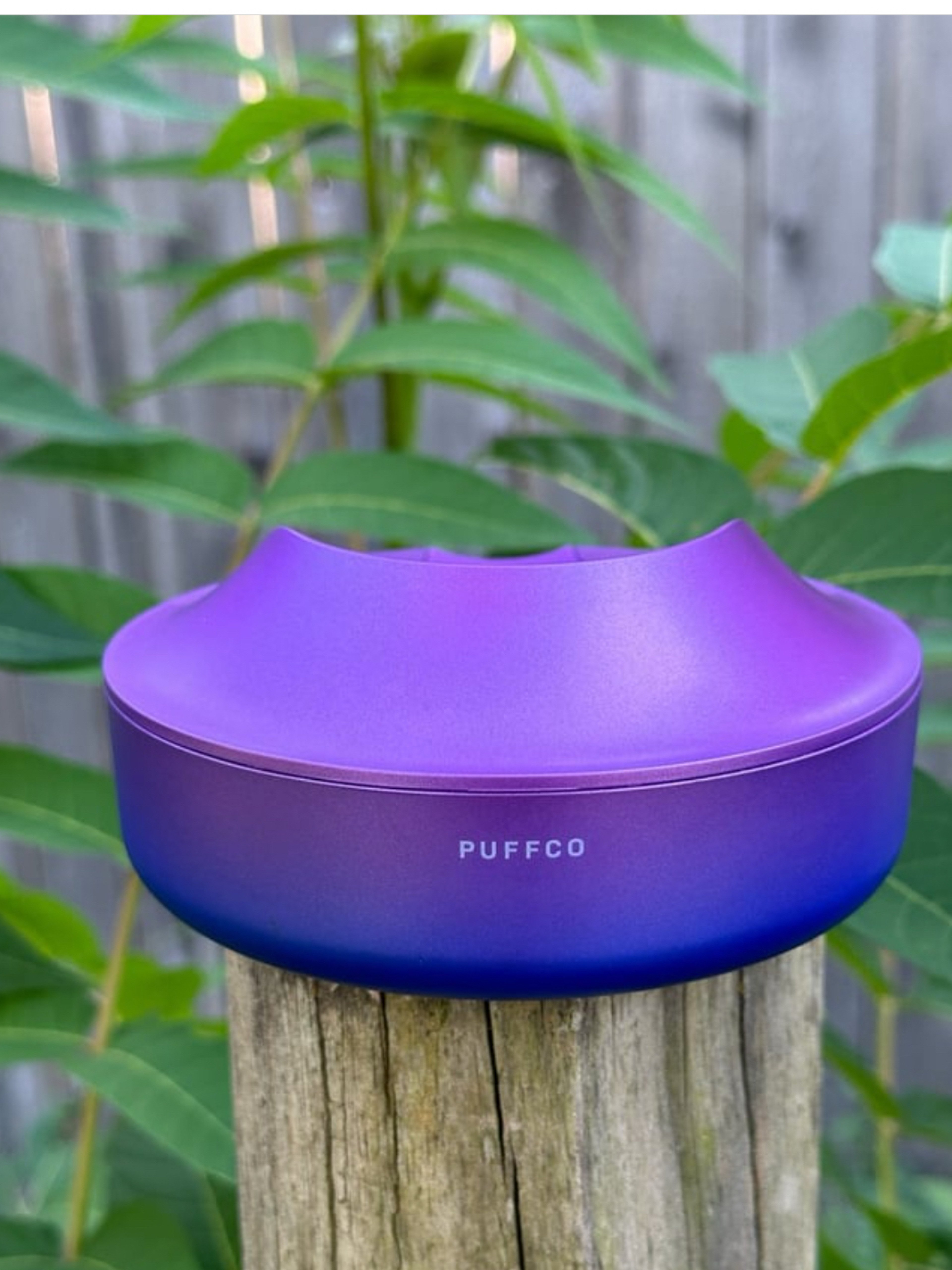 Preview pic of Puffco Peak Pro Indiglow Charging Dock