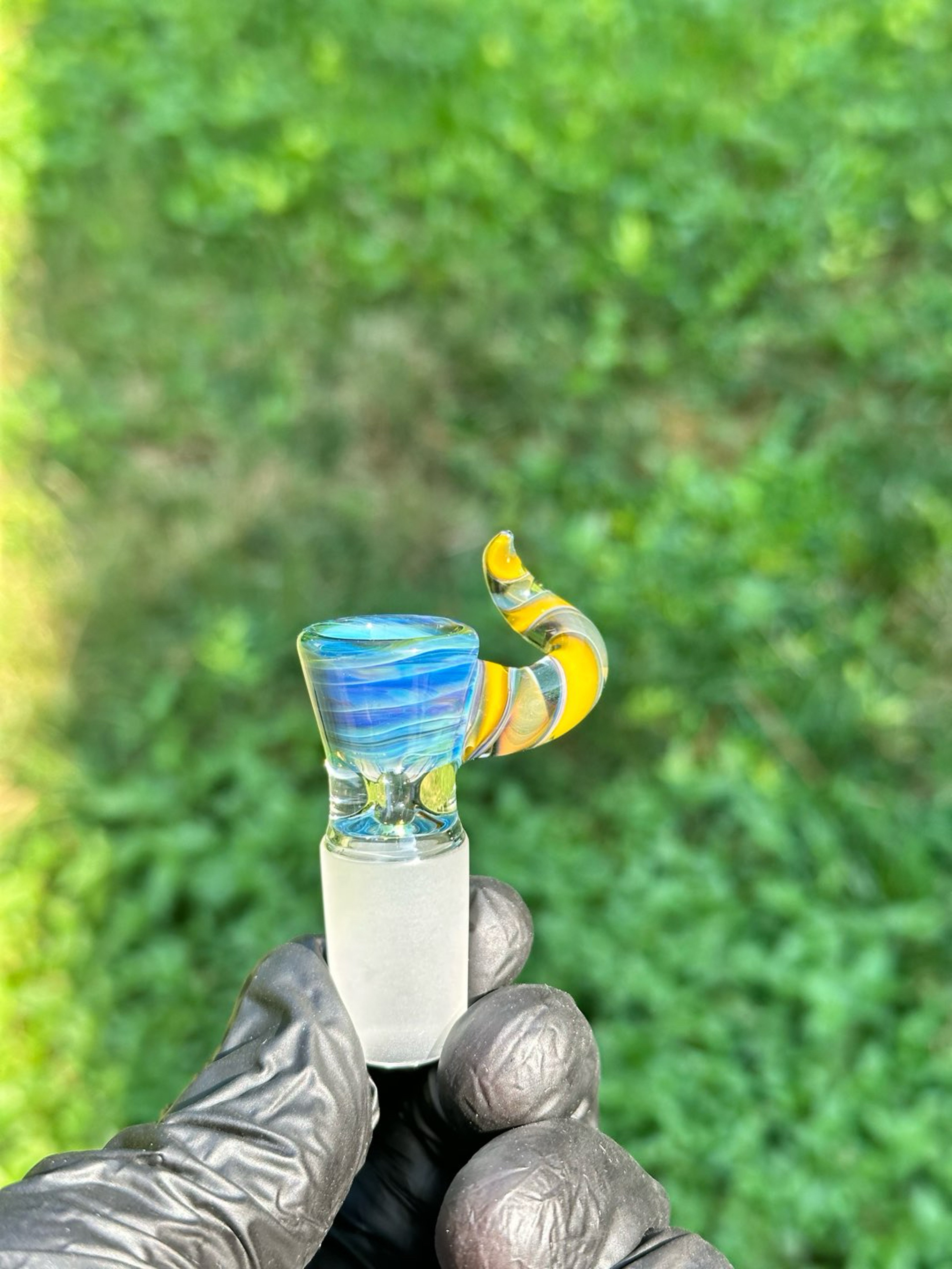 Preview pic of [Black Friday Sale] Fumed 18mm Slide with Wild Horn