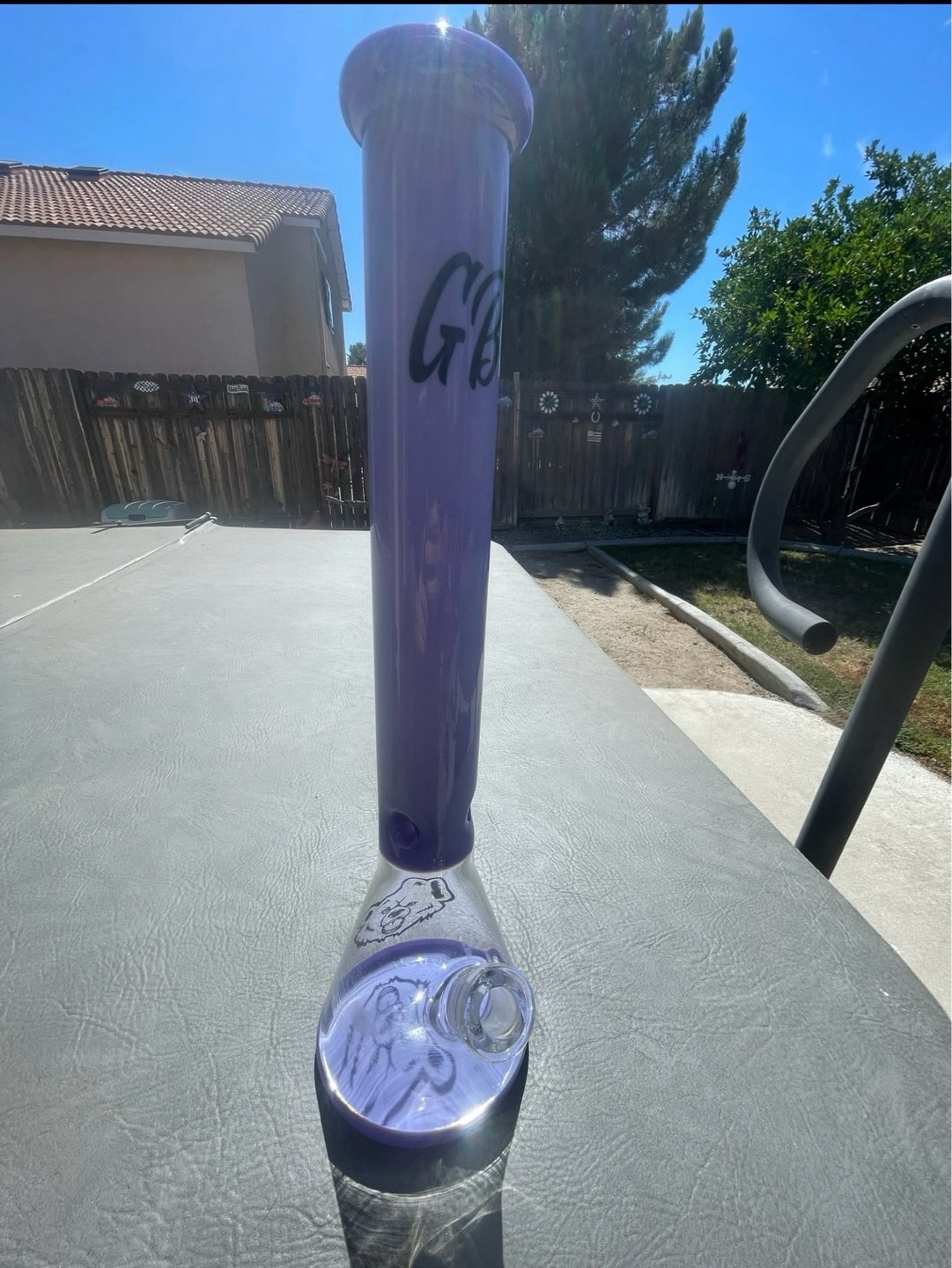Preview pic of Green Bear bong