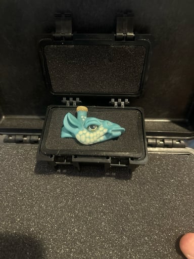 Preview pic of Robertsons rare color pendant