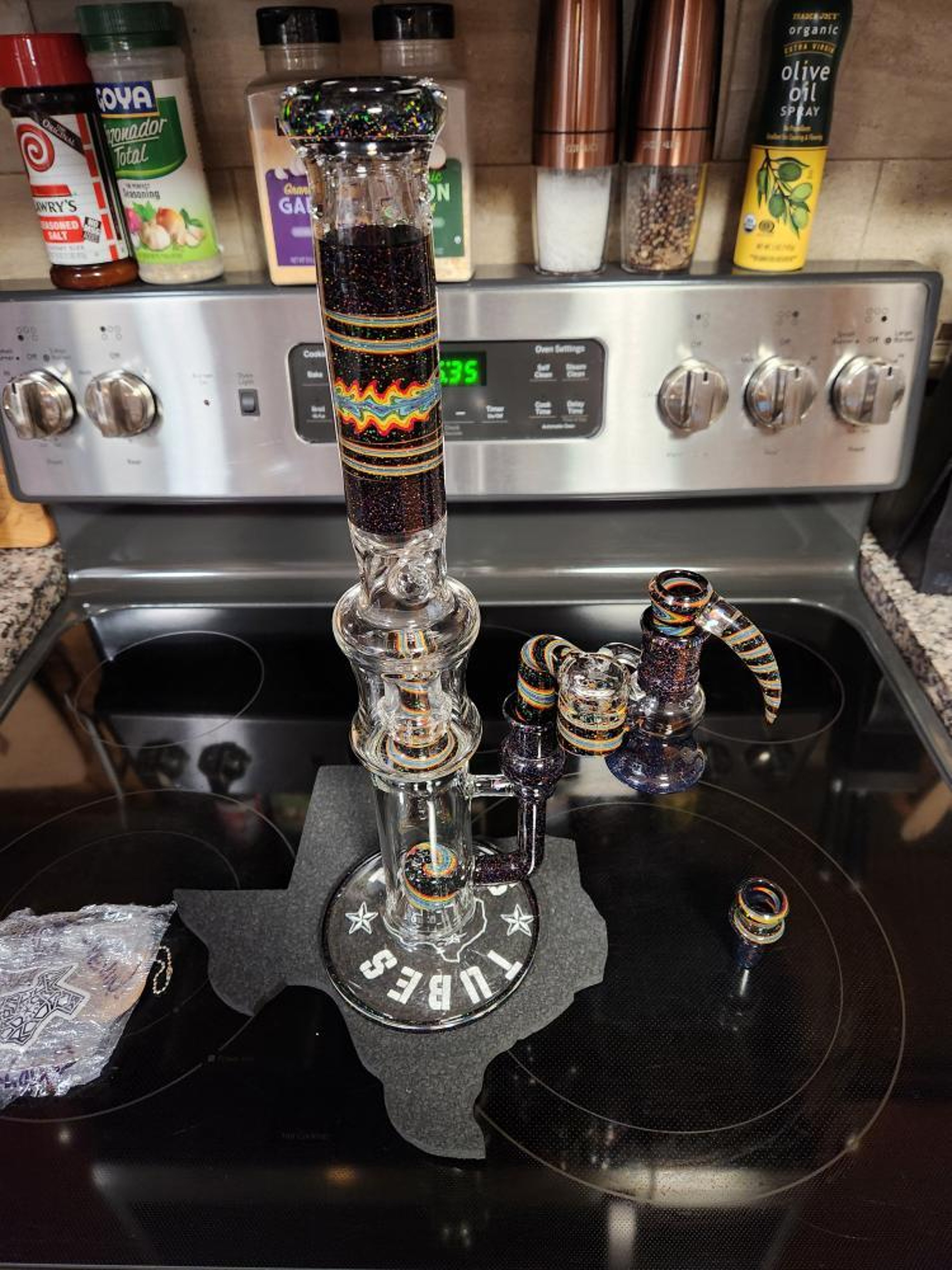 Preview pic of Texas Tubes 17" Rainbow Crushed Opal Wigwag