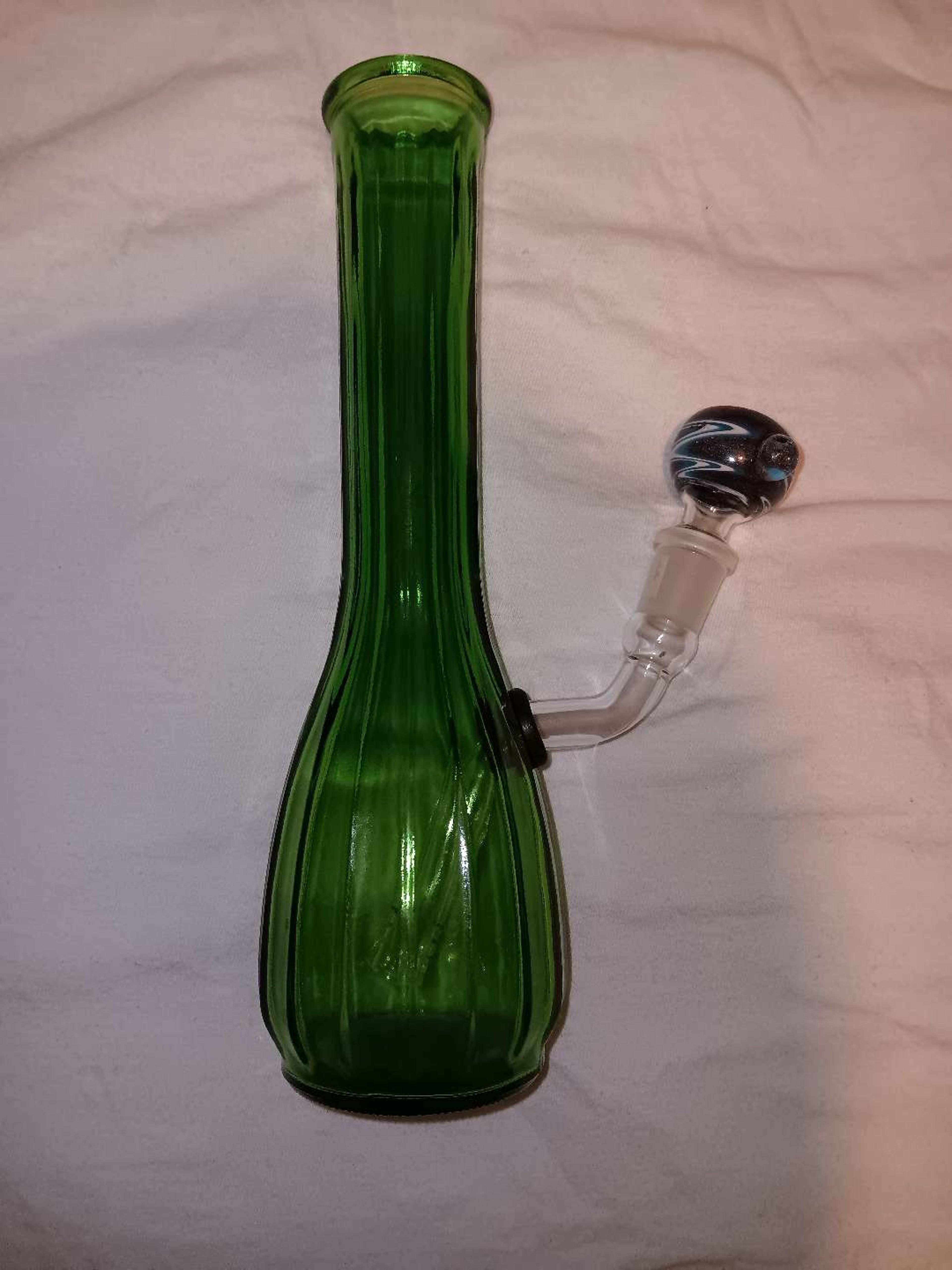 Preview pic of Green Glass Vase Bong