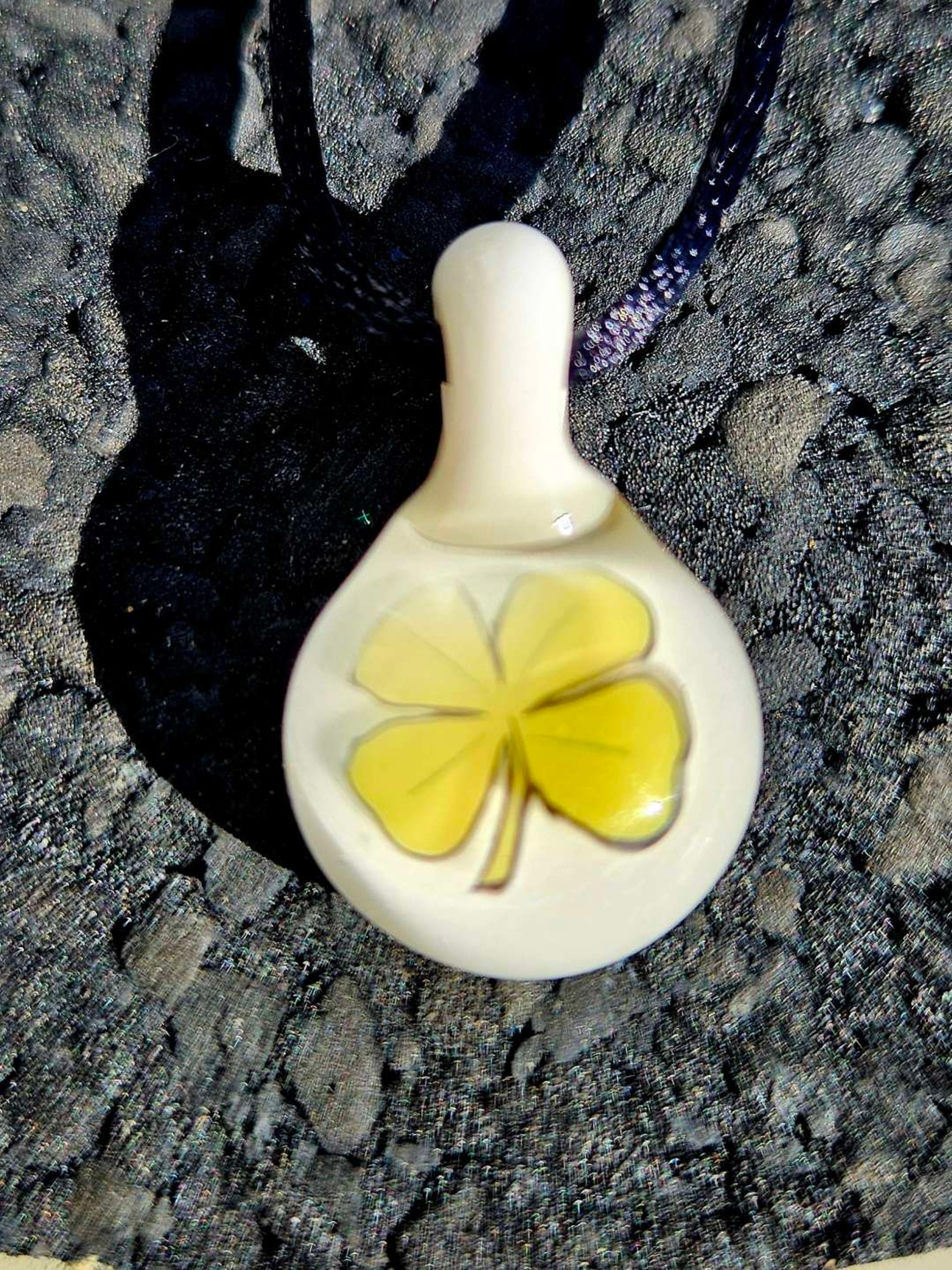 Preview pic of 4 leaf clover milli pendy