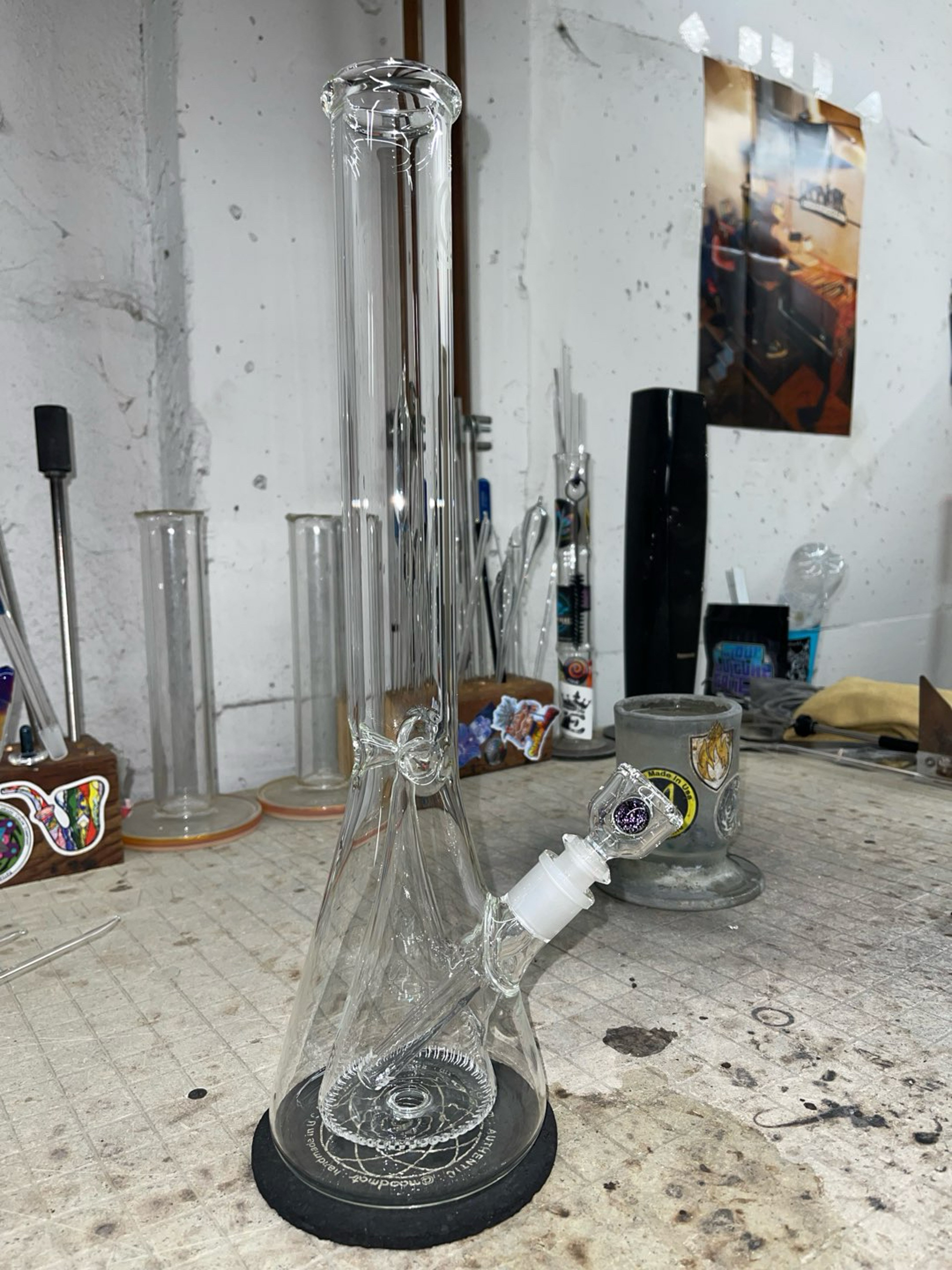 Preview pic of Clear collins beaker,44 x 16” tall, 14mm 1 hole slide