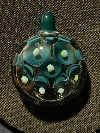Preview pic of Sap glass pendant
