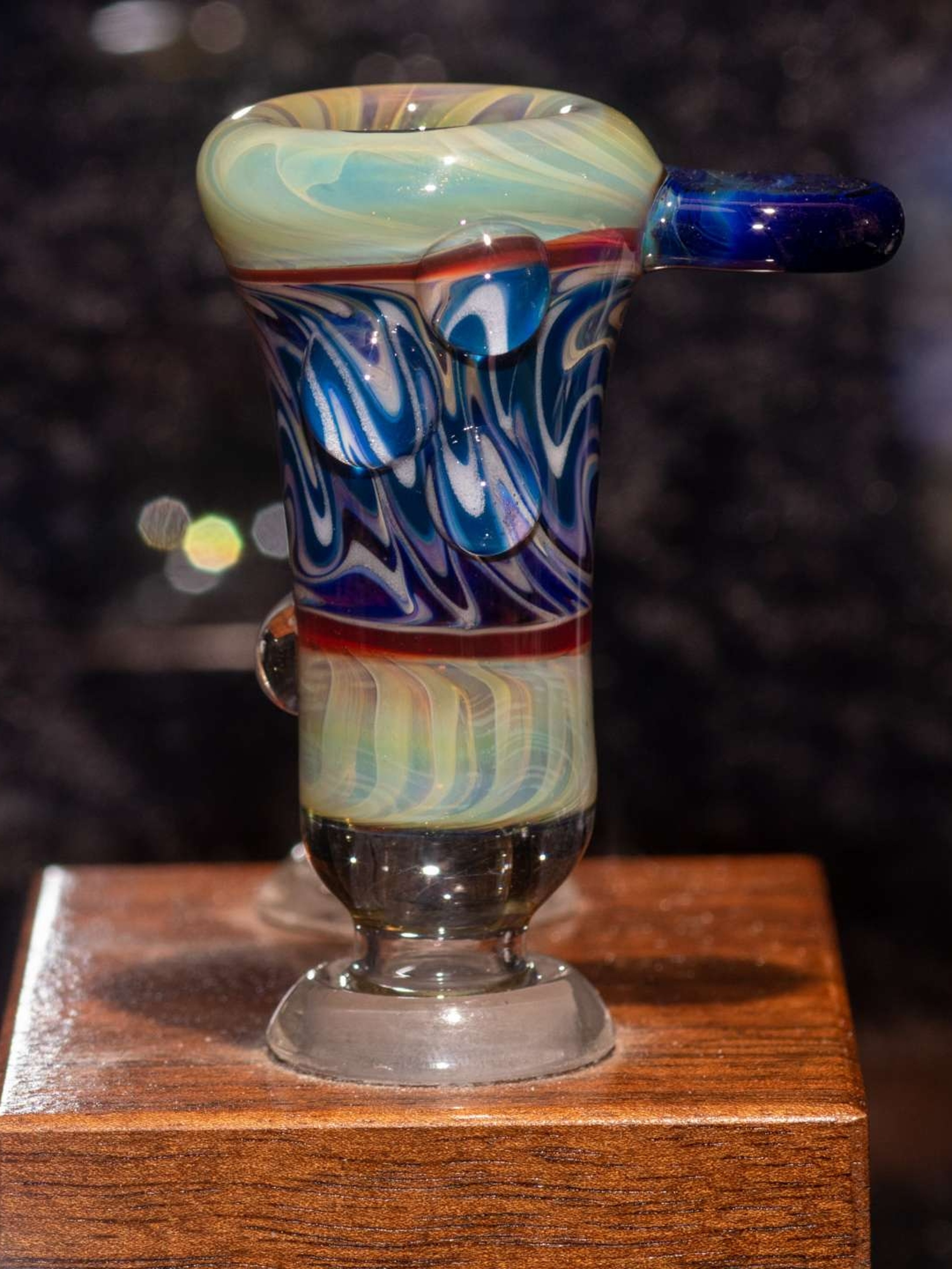 Preview pic of 14mm Blue & Red Elvis Wigwag Bong slide