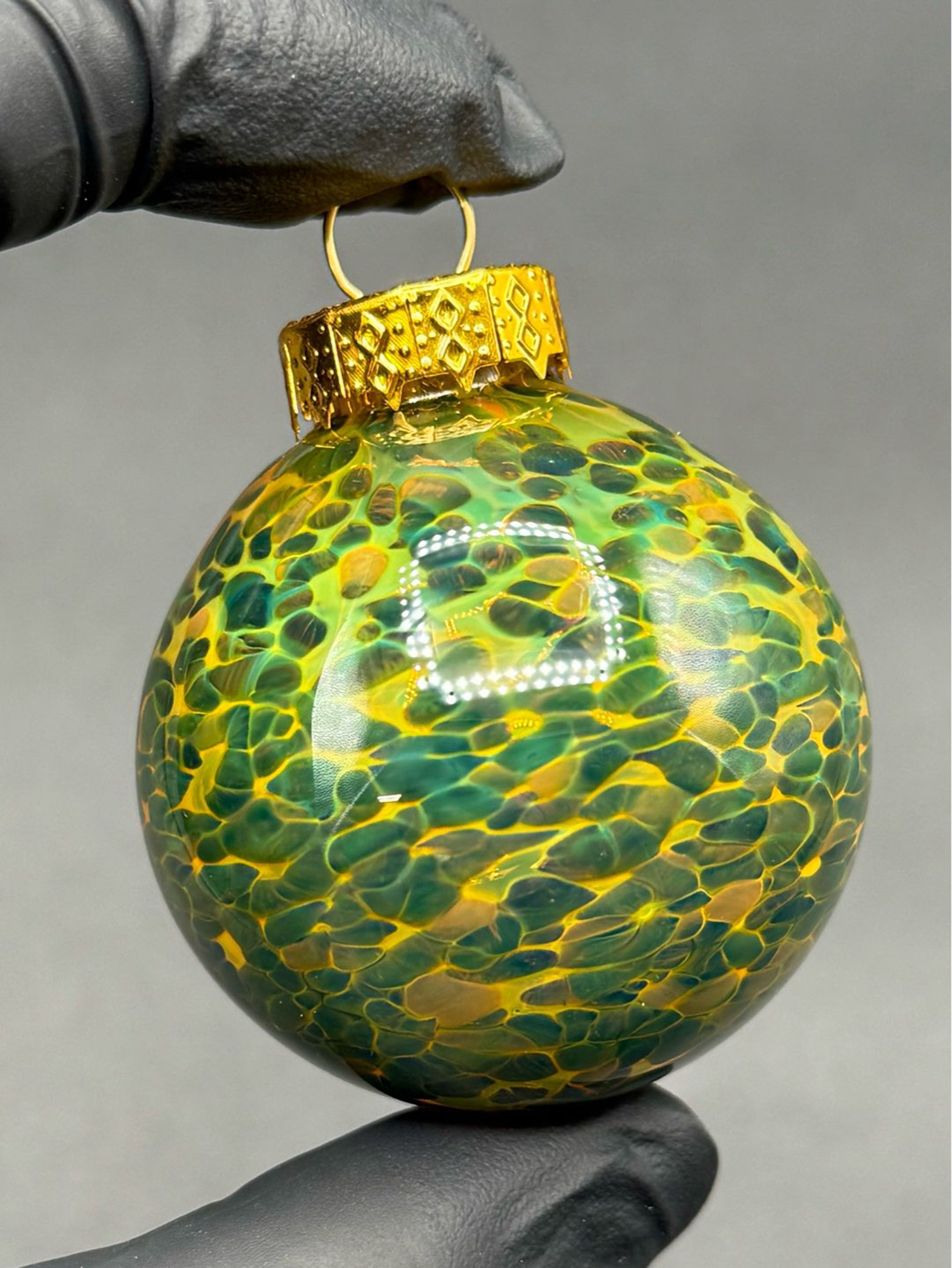 Preview pic of Frit ornament