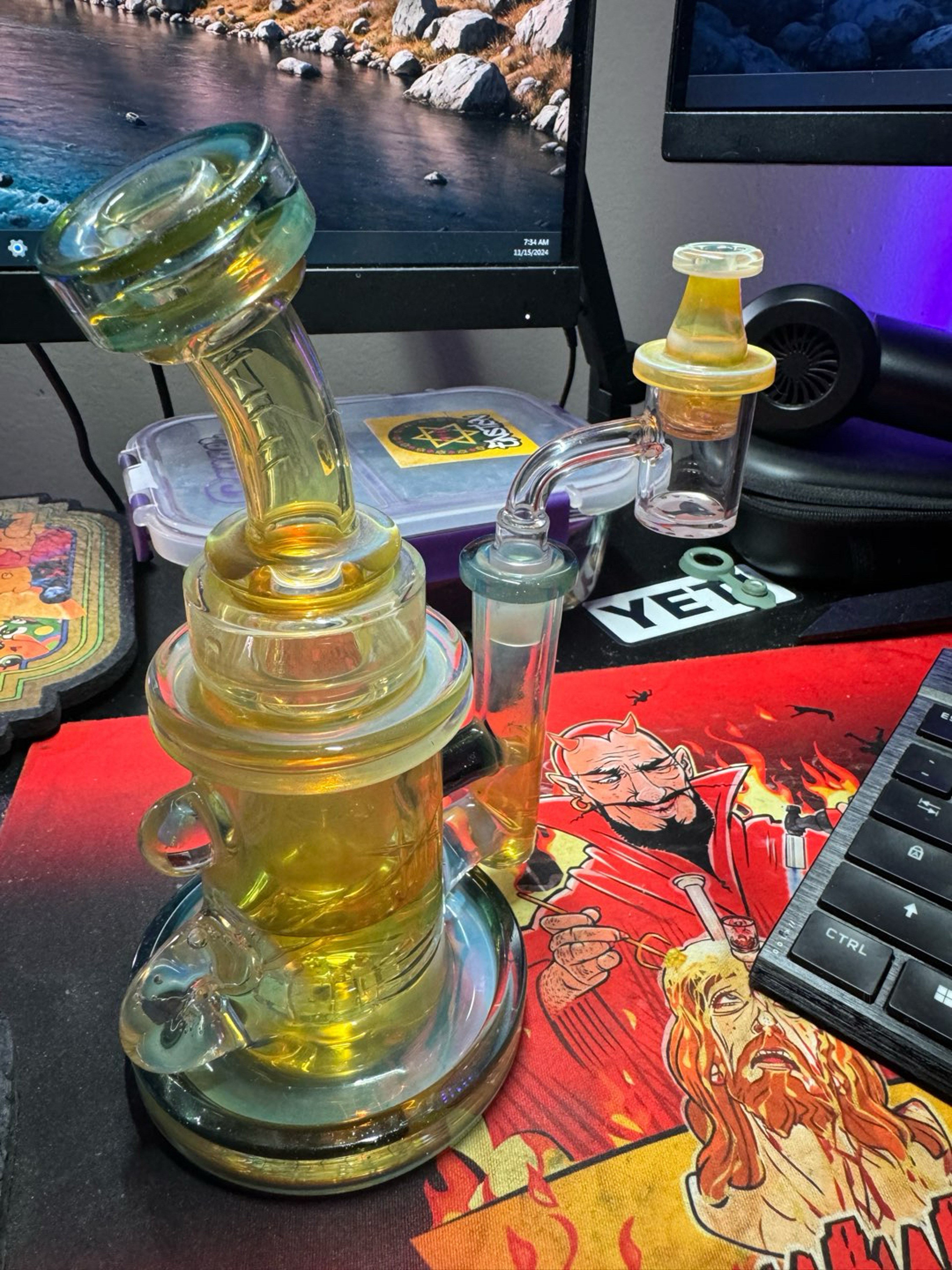 Preview pic of Bronx glass incycler W/ matching cap