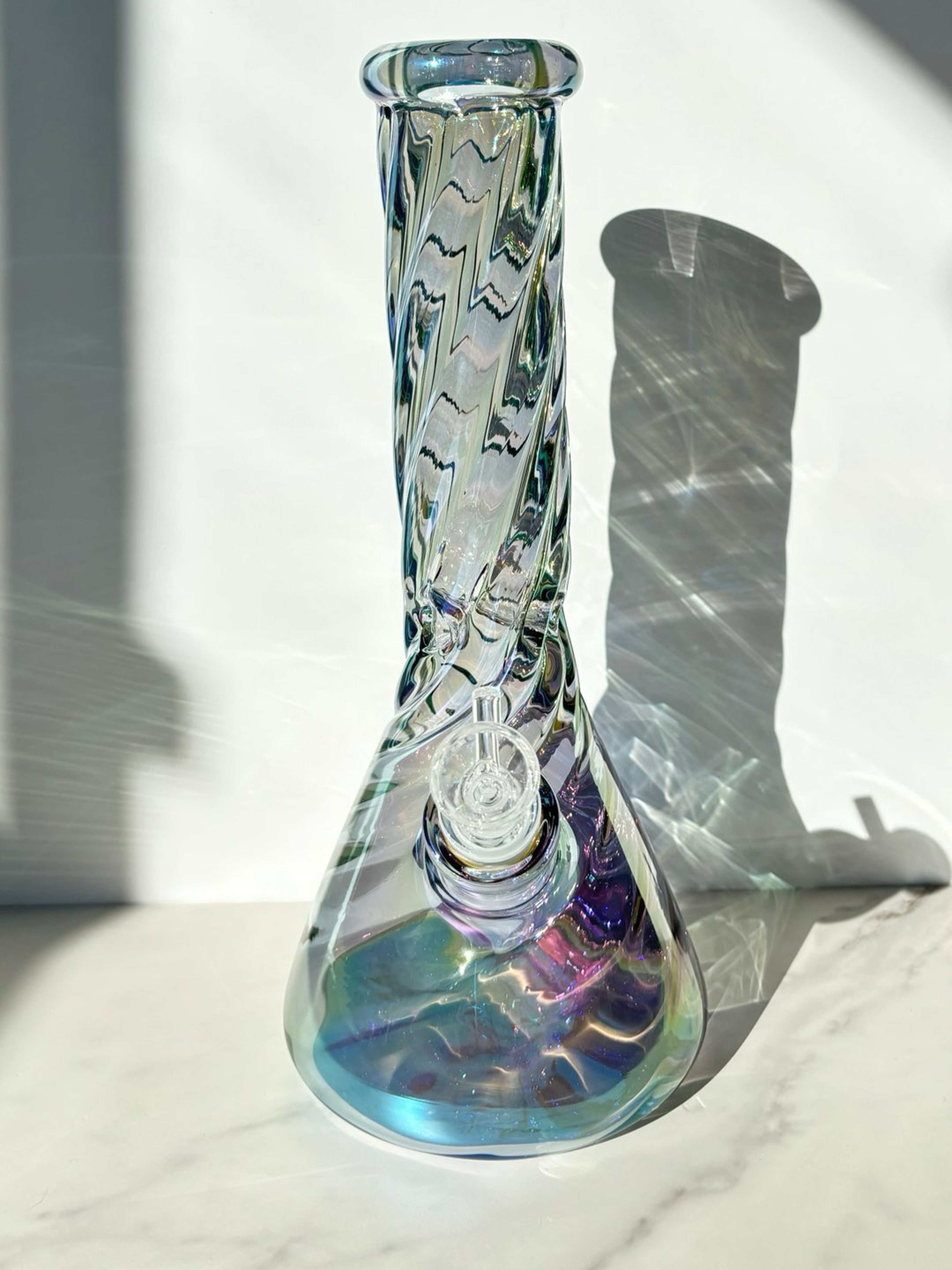 Preview pic of Large Green iridescent bong