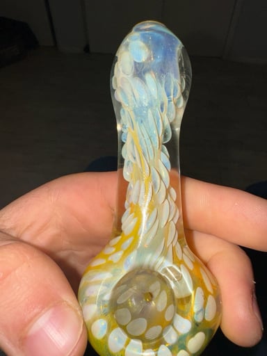 Preview pic of Fumed twisted dotted pipe