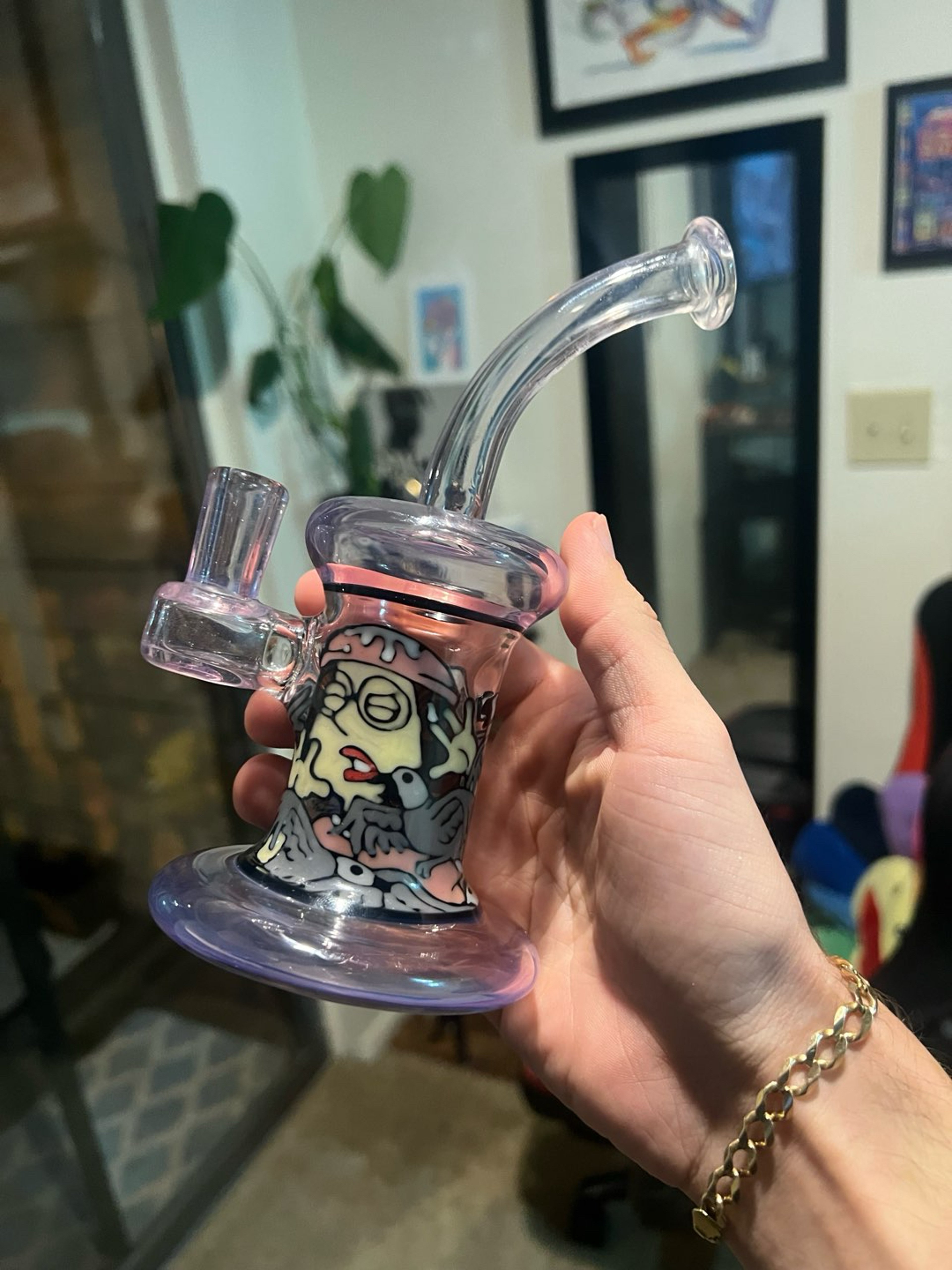 Preview pic of Meg Windstar Glass