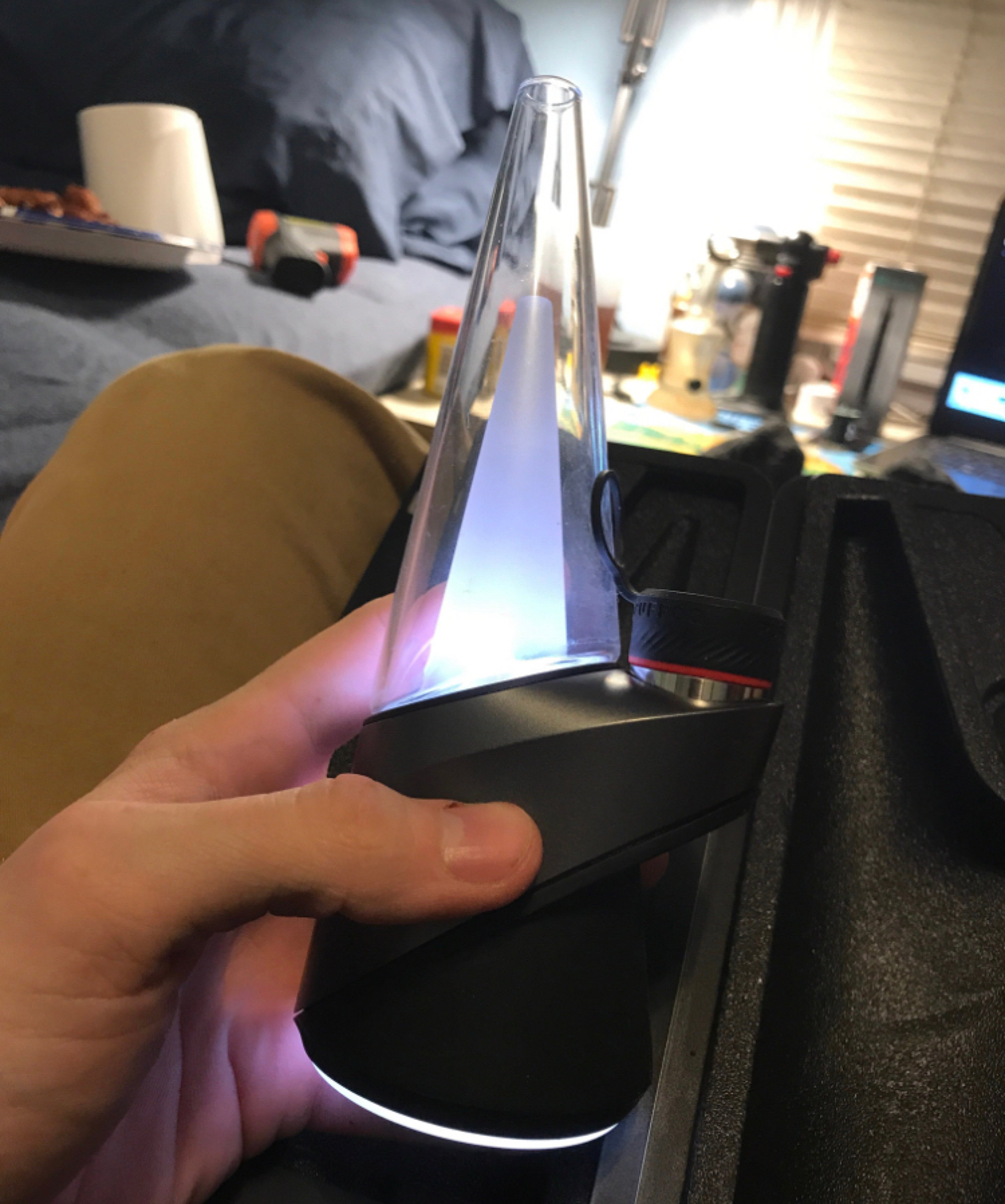 Preview pic of Puffco peak pro + charging base