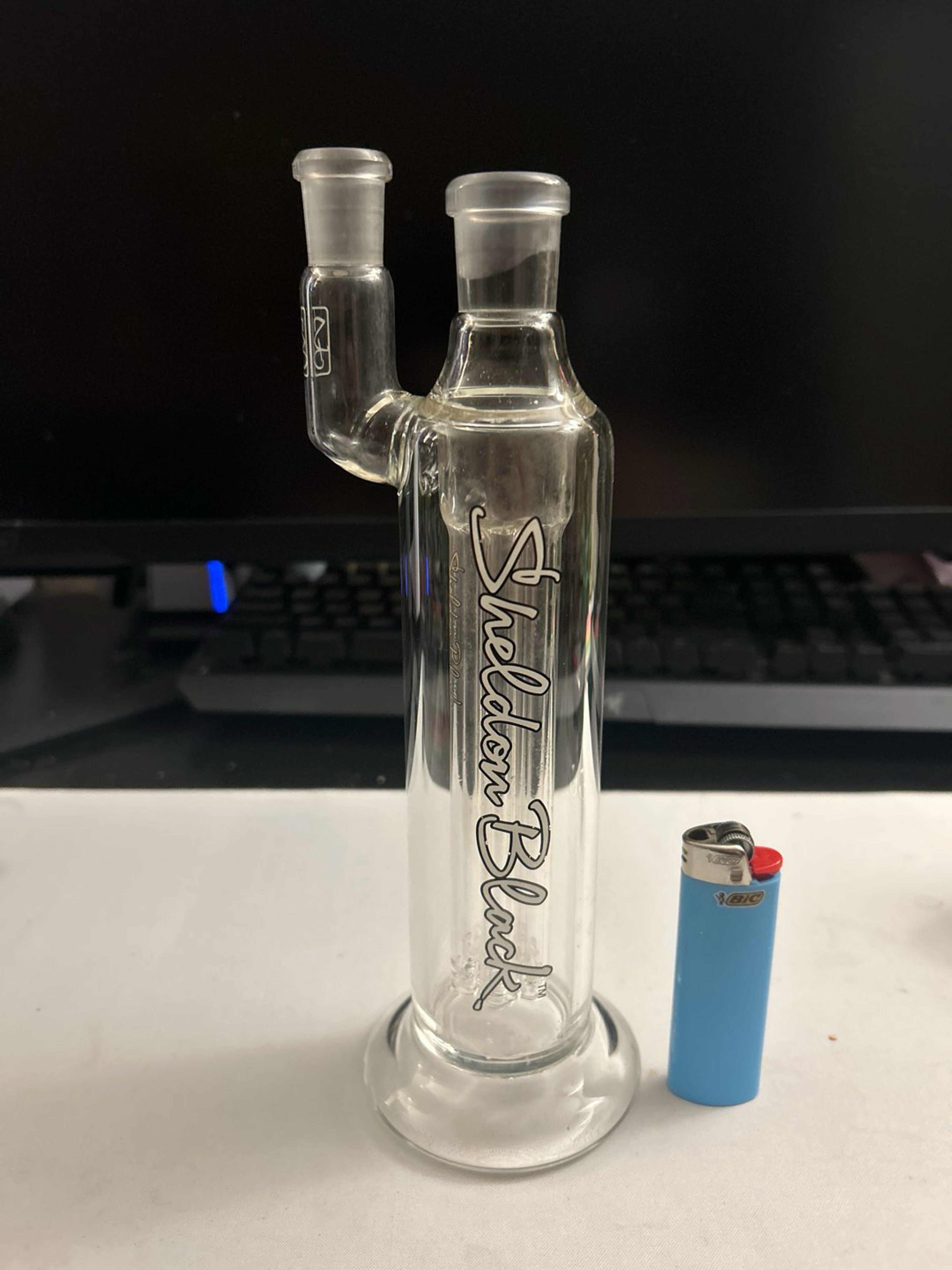 Preview pic of Sheldon Black 6 Shooter Bubbler