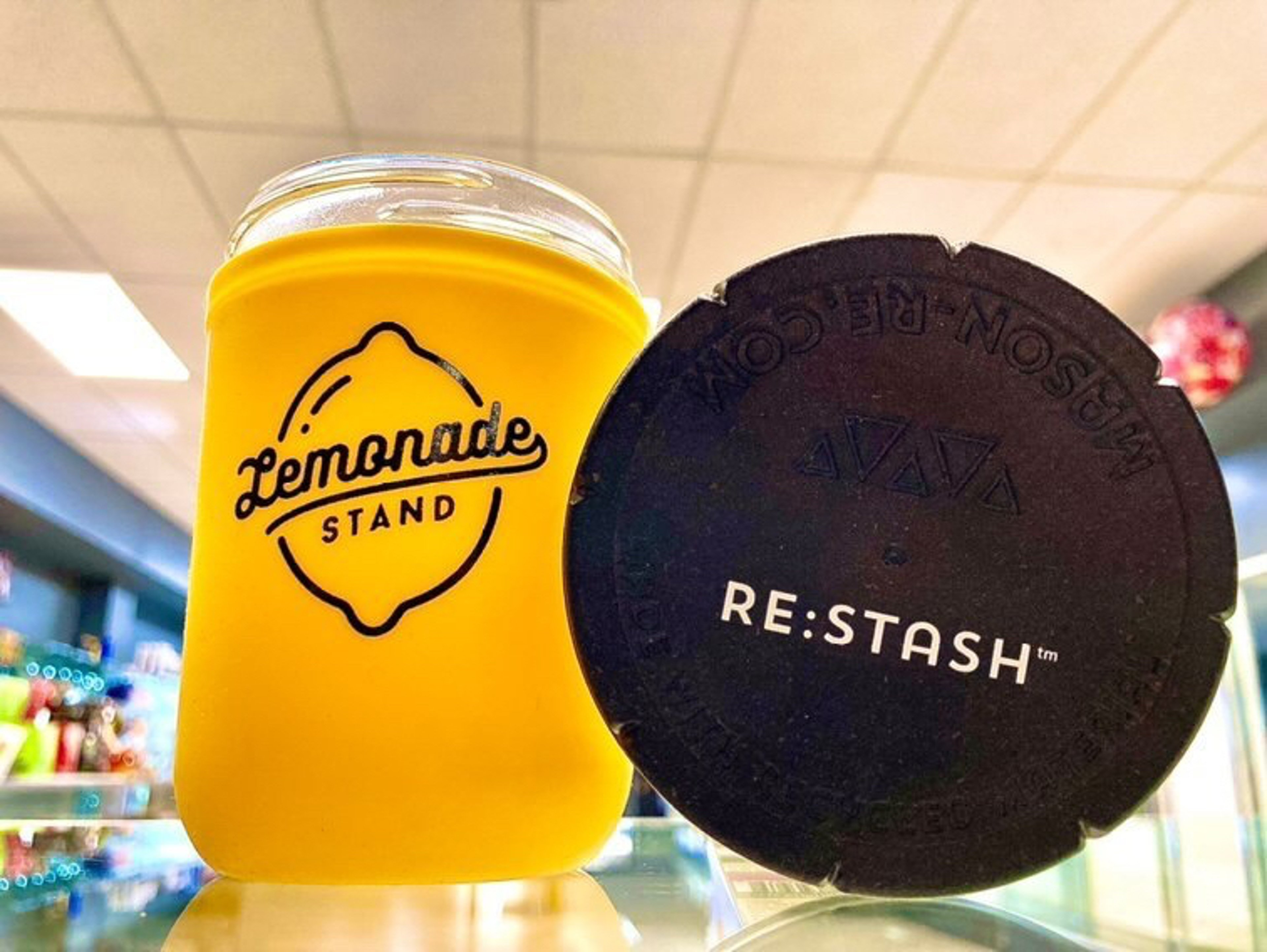 Preview pic of 8oz lemonade Stand Re:Stash jar