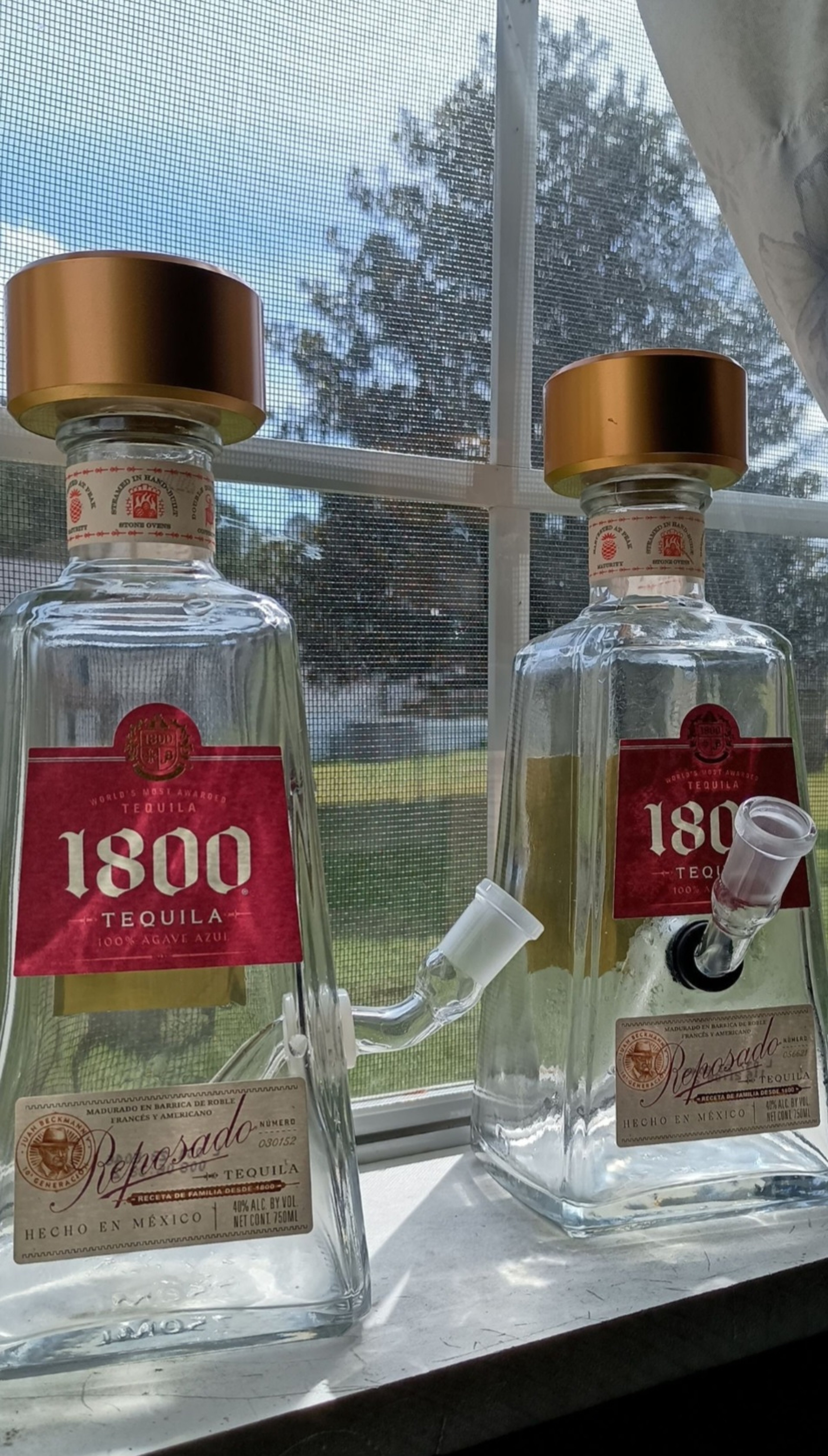 Preview pic of 1800 Tequila bong (750ml)