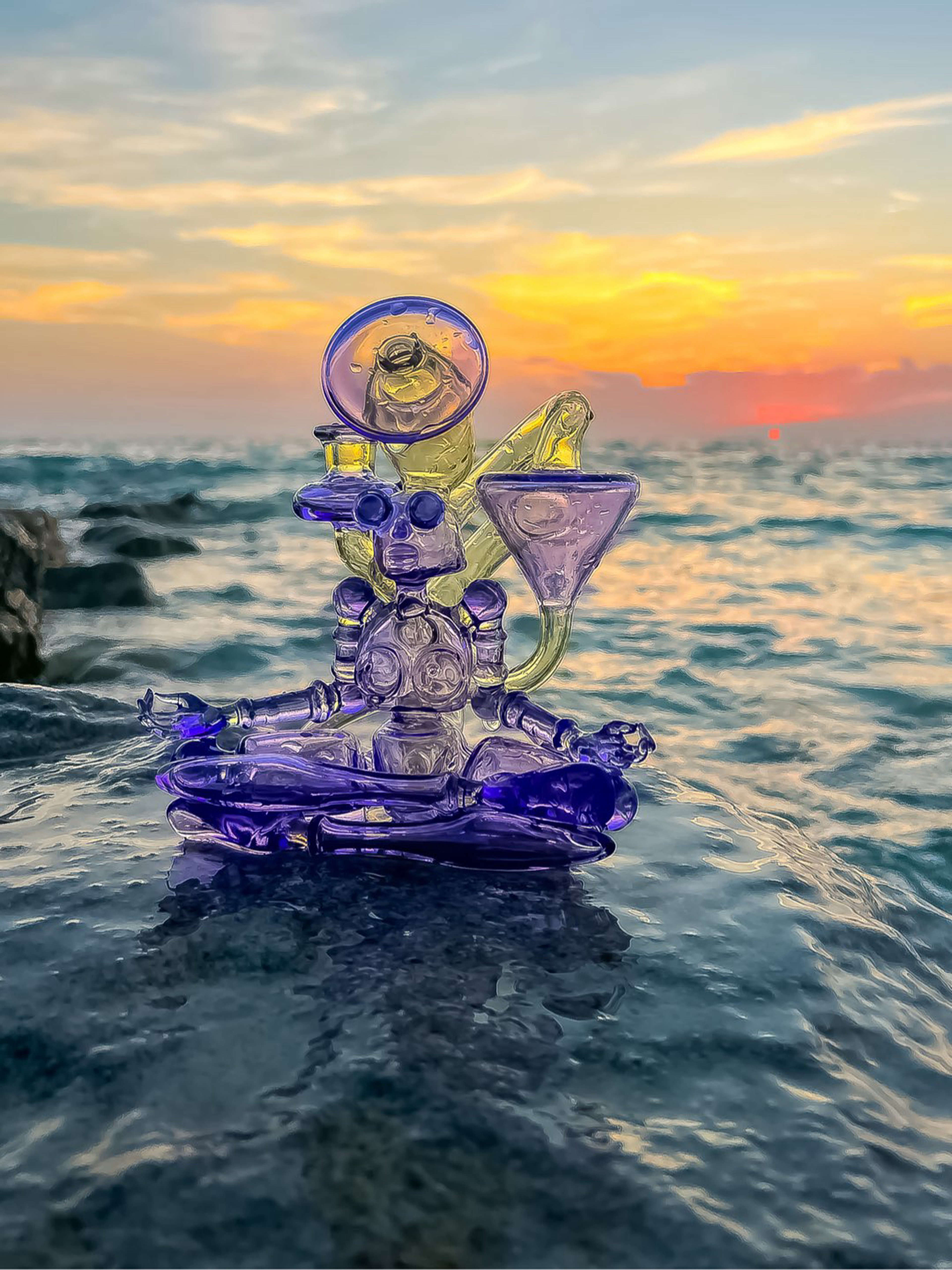 Preview pic of Banjo glass Grounded Devi