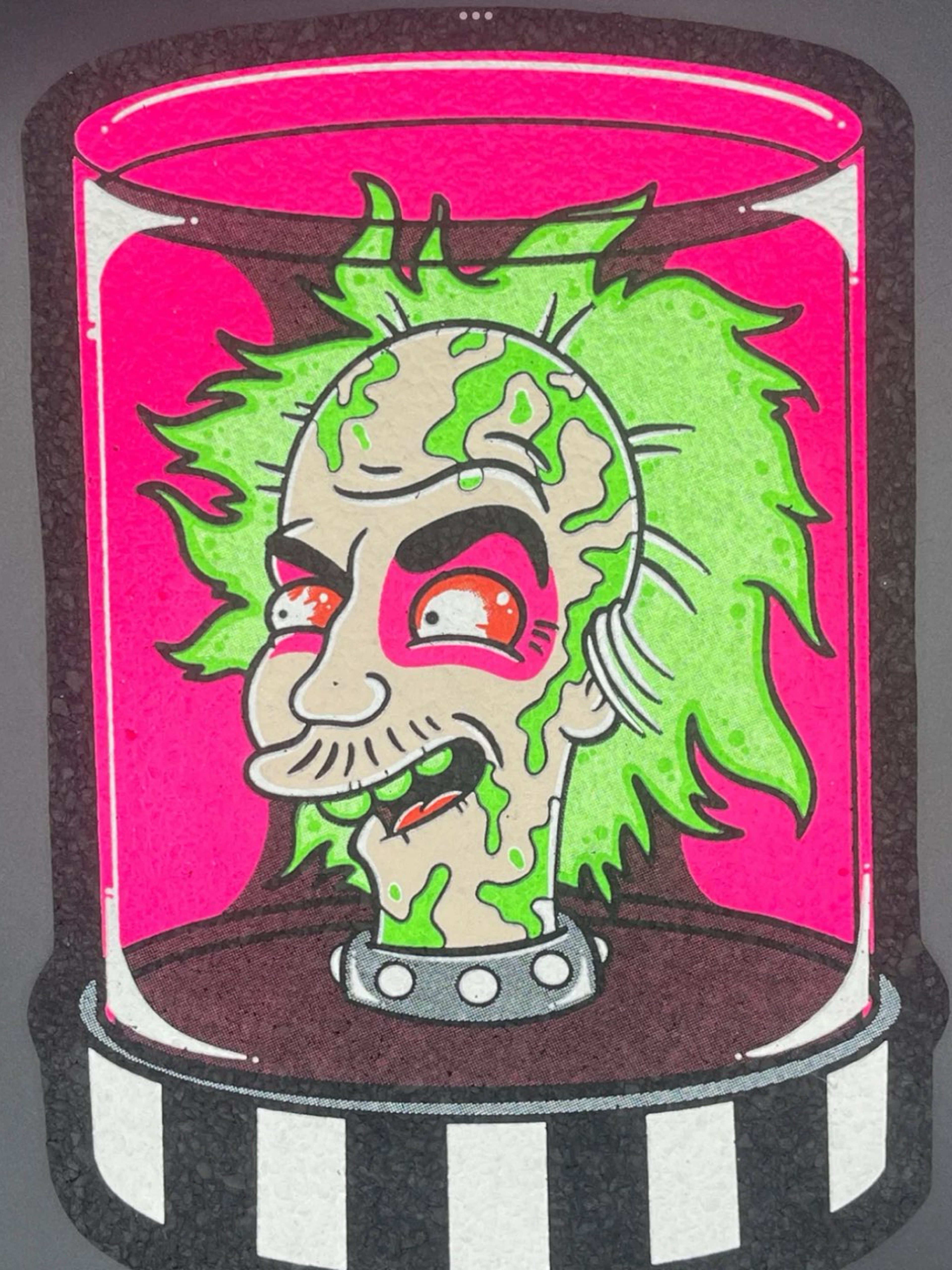 Preview pic of Dark Mountain Cult Pink Beetlejuice Jar Head Moodmat