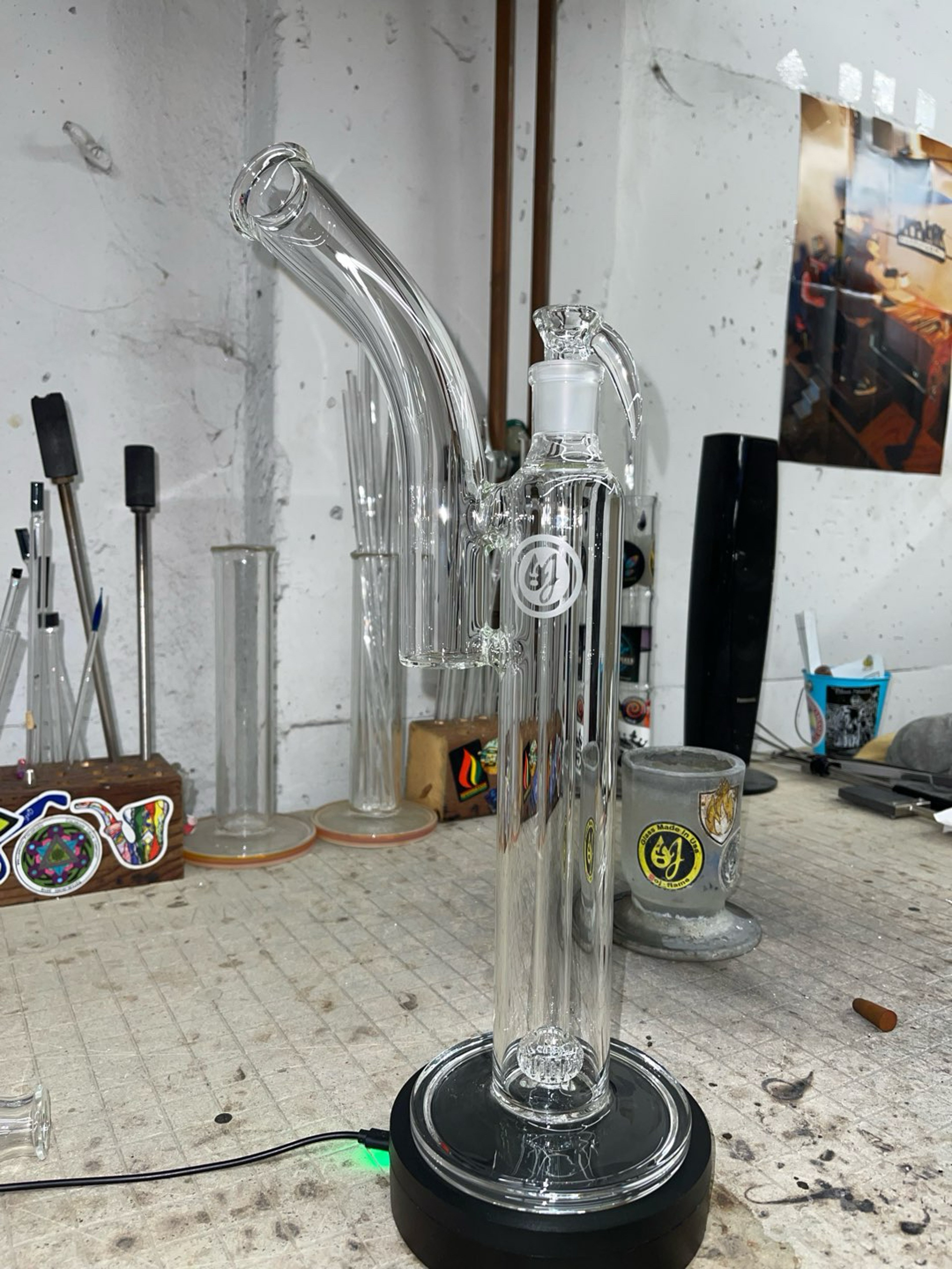 Preview pic of Clear king bub 16.5” tall