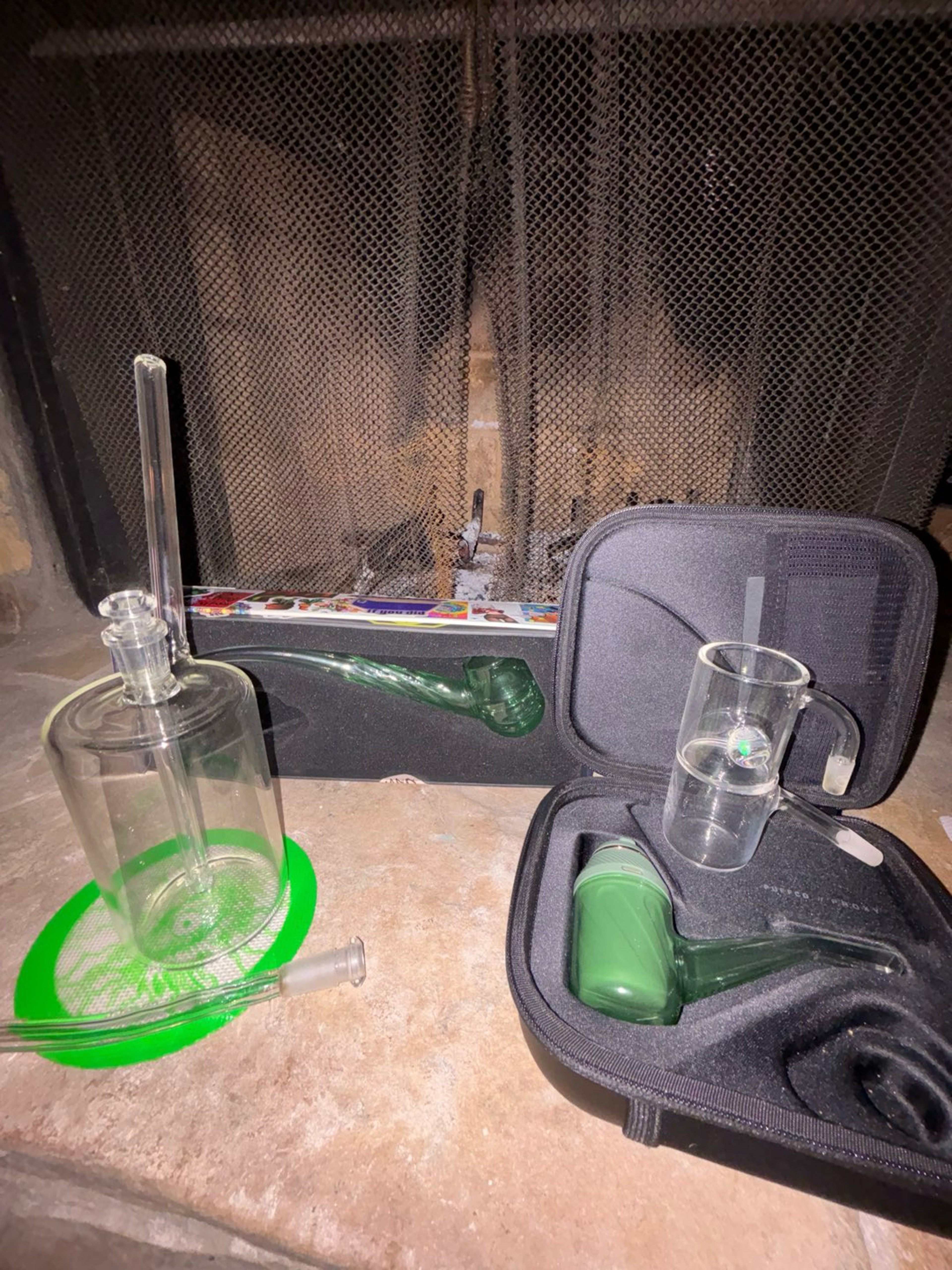Preview pic of Puffco Proxy complete setup