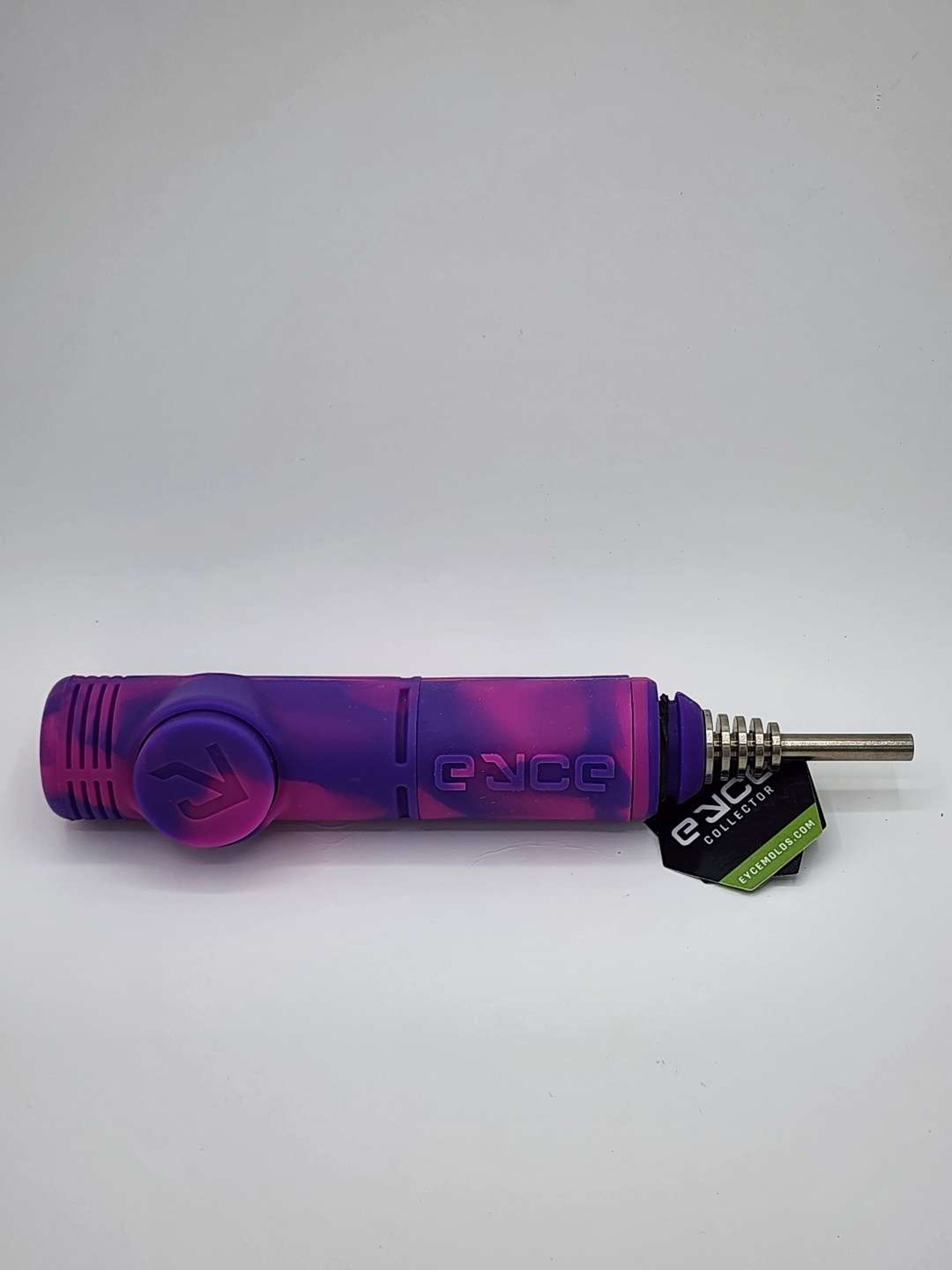 Preview pic of EYCE silicone nectar collector (brand new)